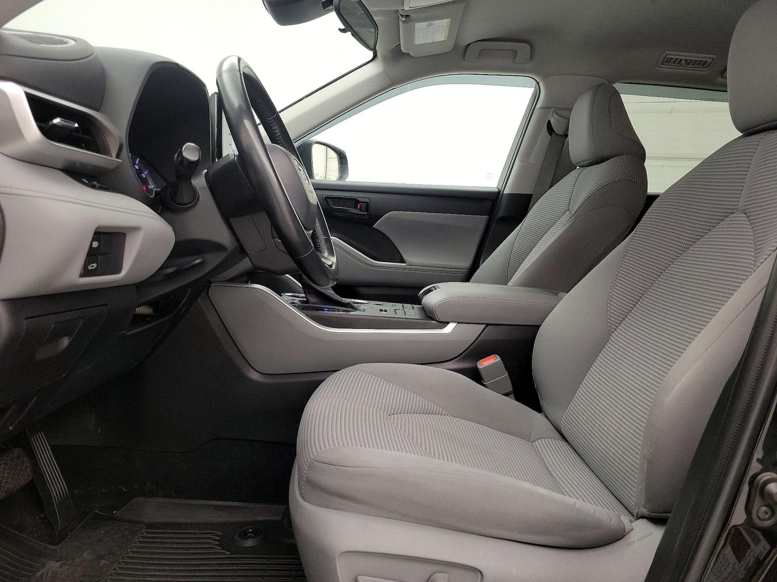 Power Seat(s) & Side Airbags