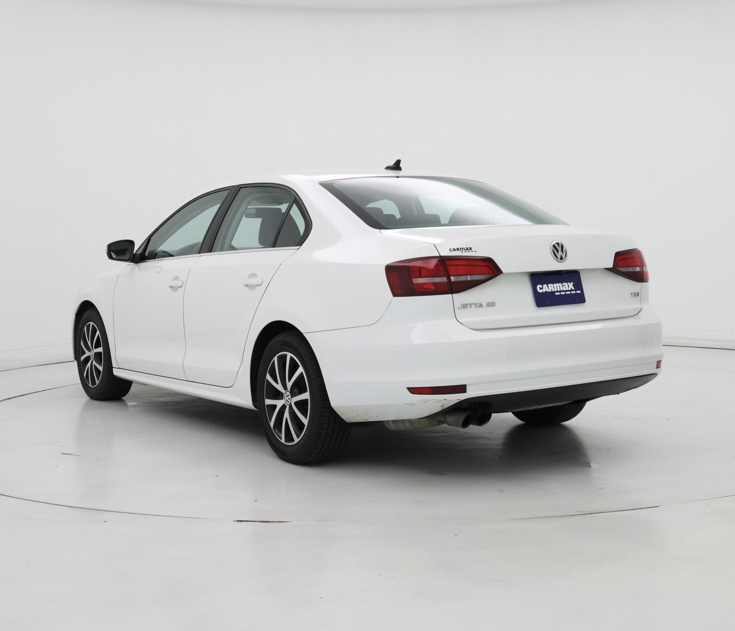 Thumbnail: 2017 Volkswagen Jetta - 2