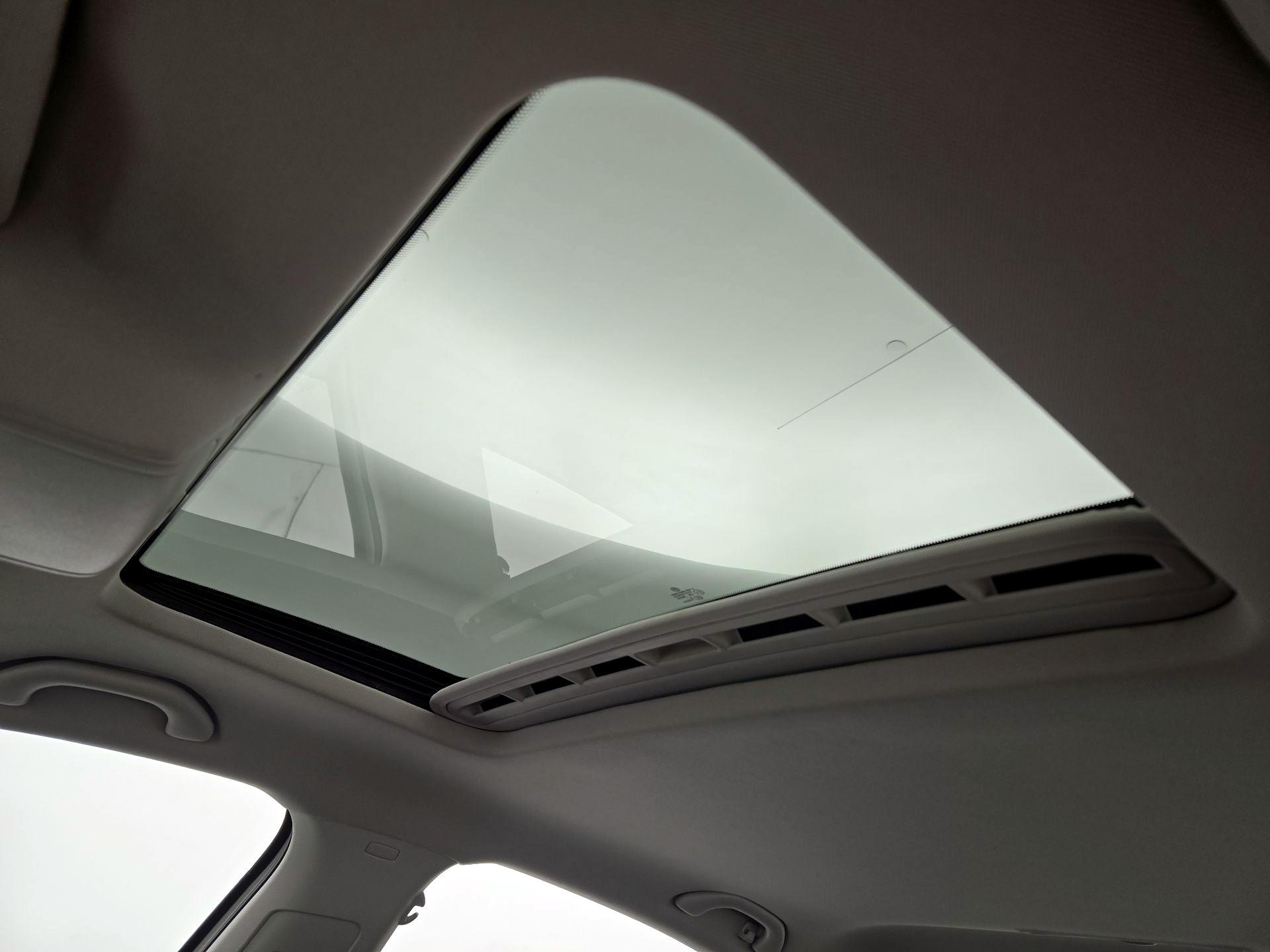 Thumbnail: 2017 Volkswagen Jetta - 19