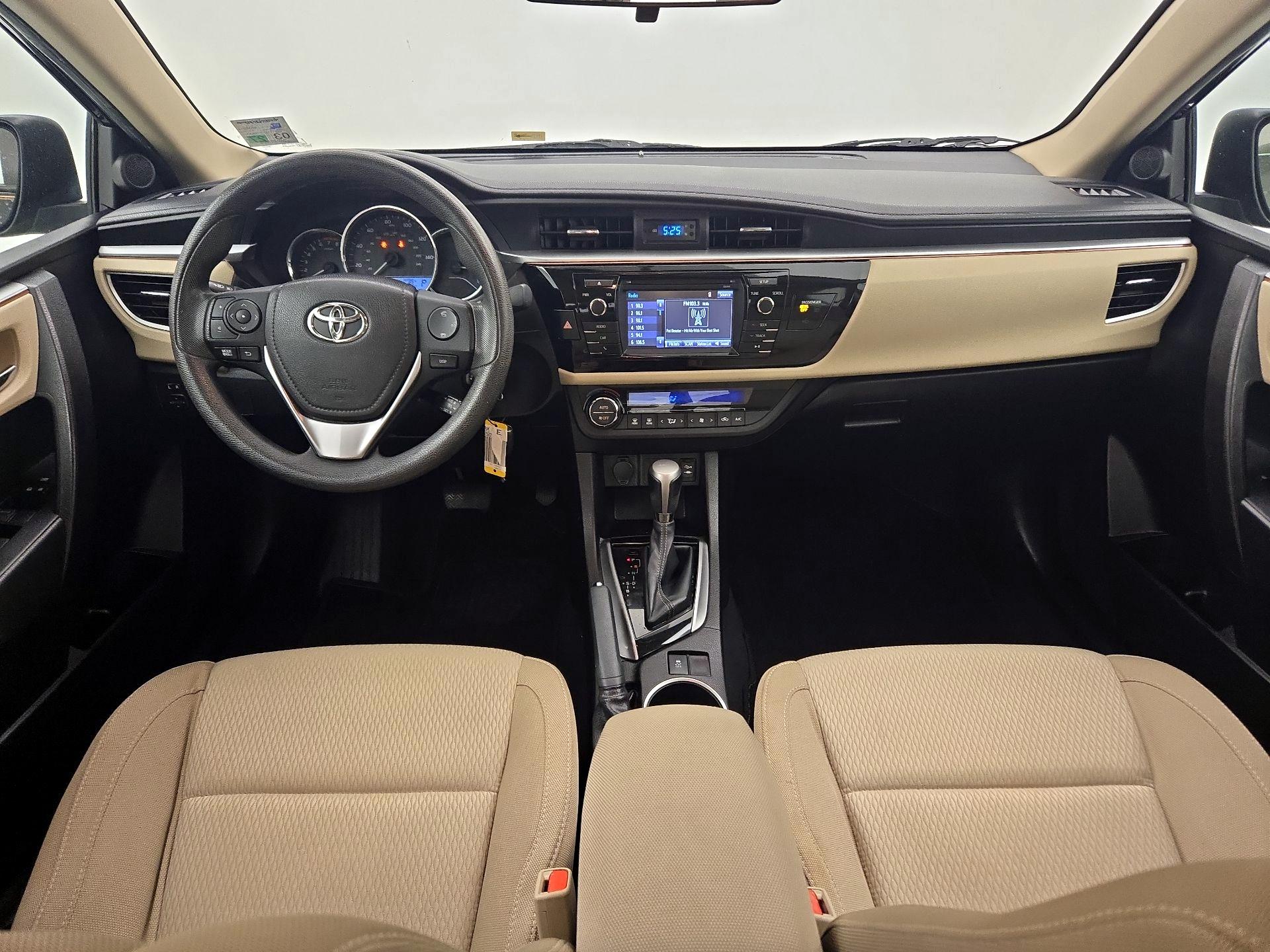 Thumbnail: 2015 Toyota Corolla - 9
