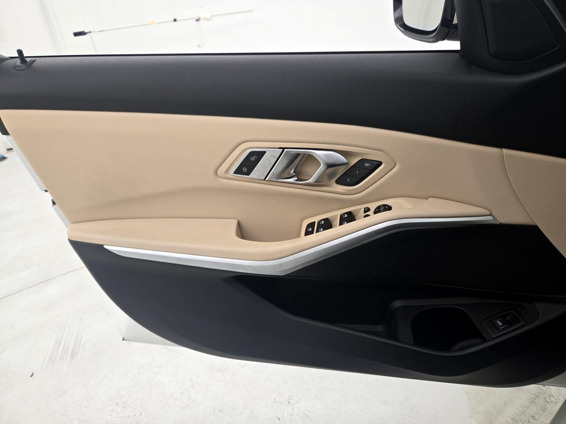 Thumbnail: 2019 BMW 3 Series - 12