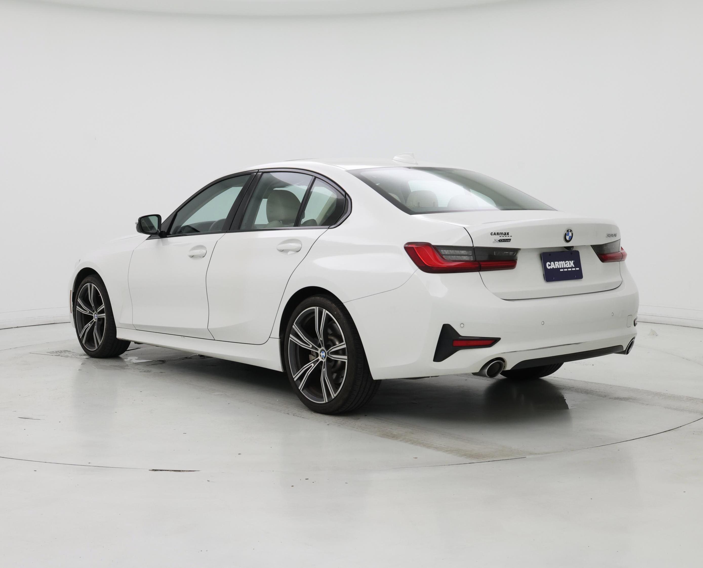 Thumbnail: 2019 BMW 3 Series - 2