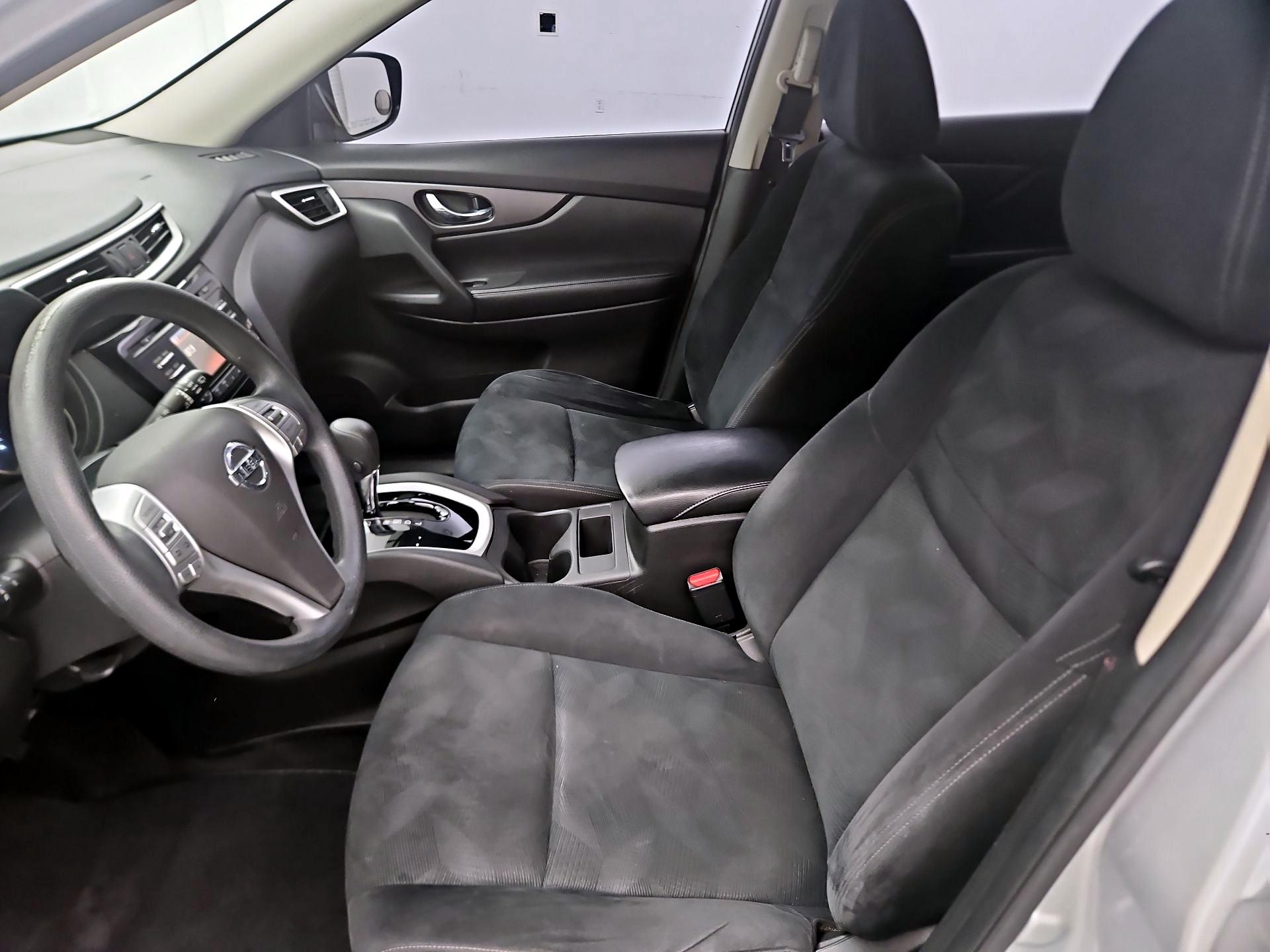 Thumbnail: 2016 Nissan Rogue - 11