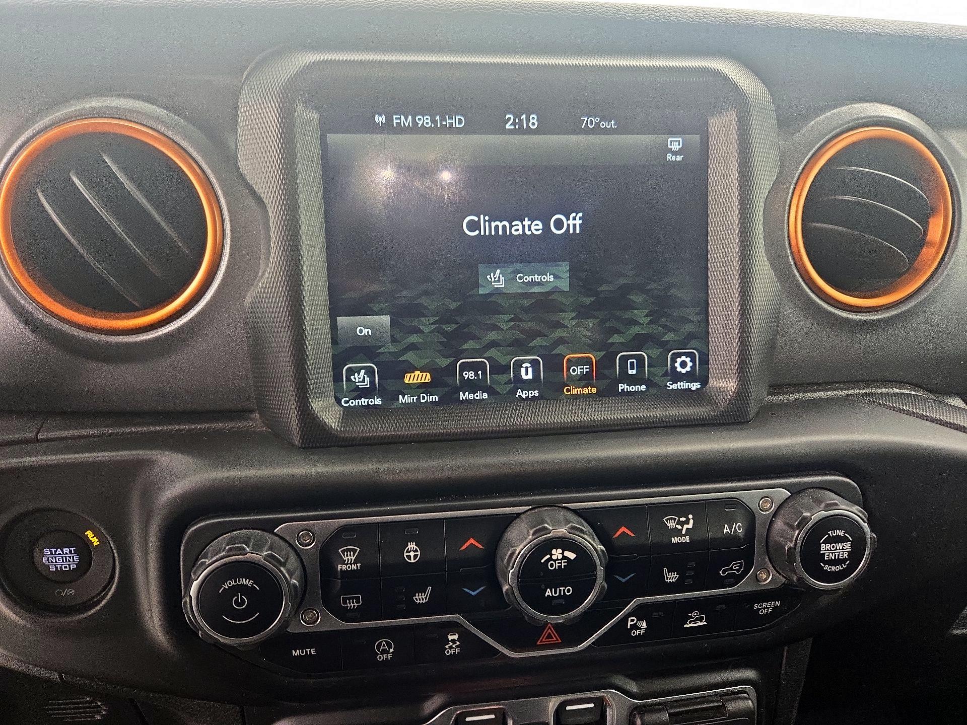 Thumbnail: 2021 Jeep Gladiator - 16