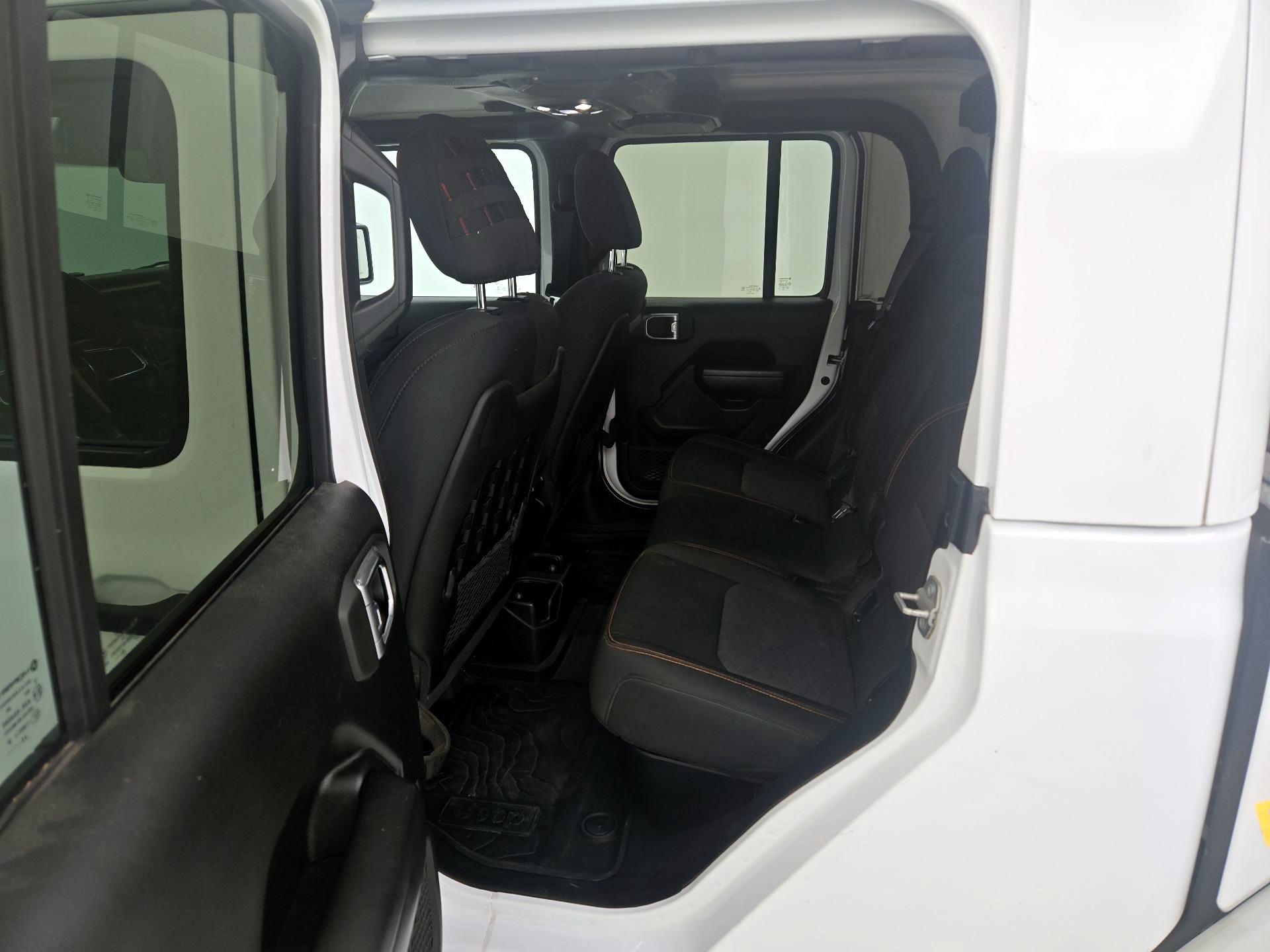 Thumbnail: 2021 Jeep Gladiator - 19