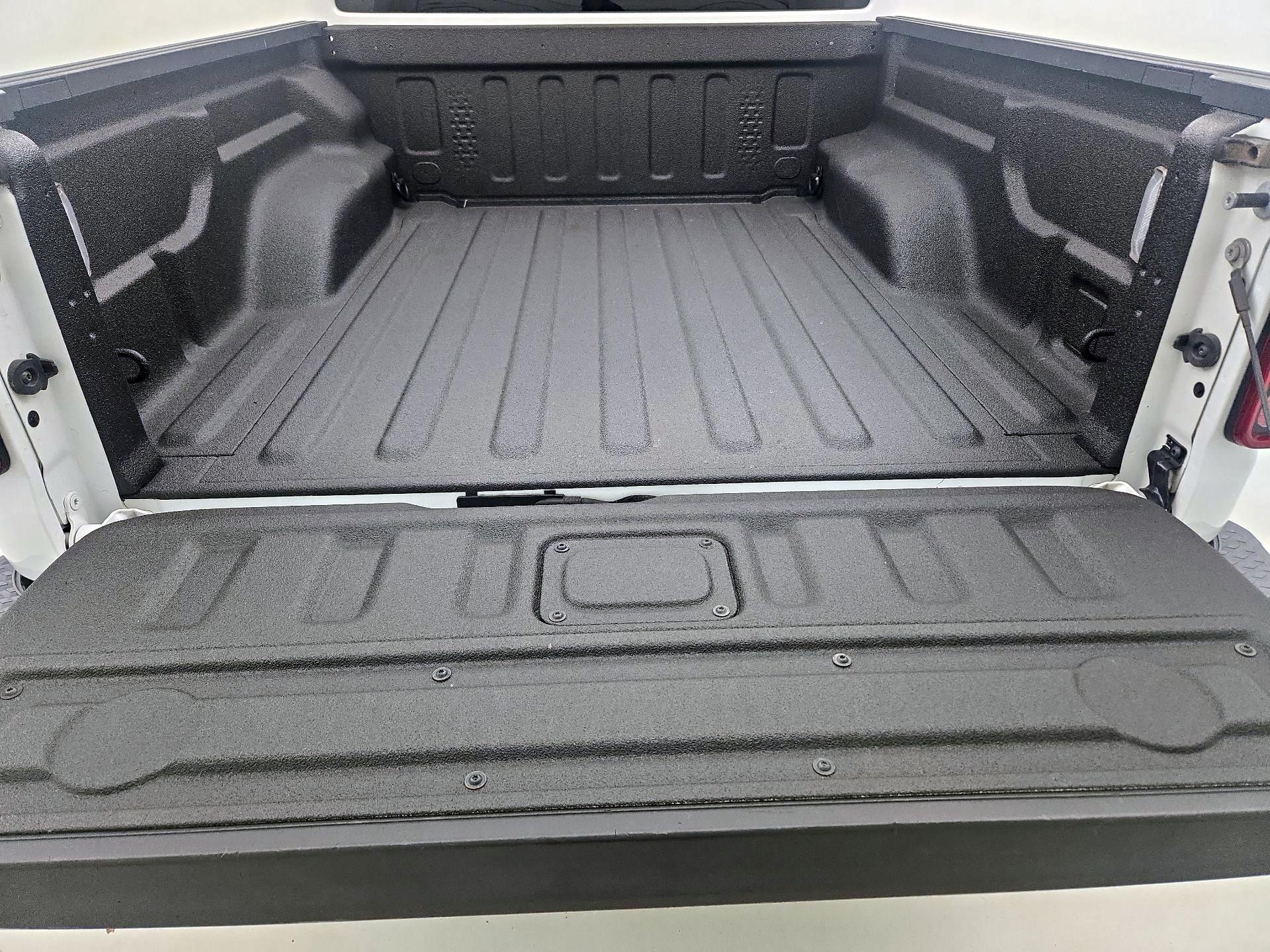 Thumbnail: 2021 Jeep Gladiator - 20