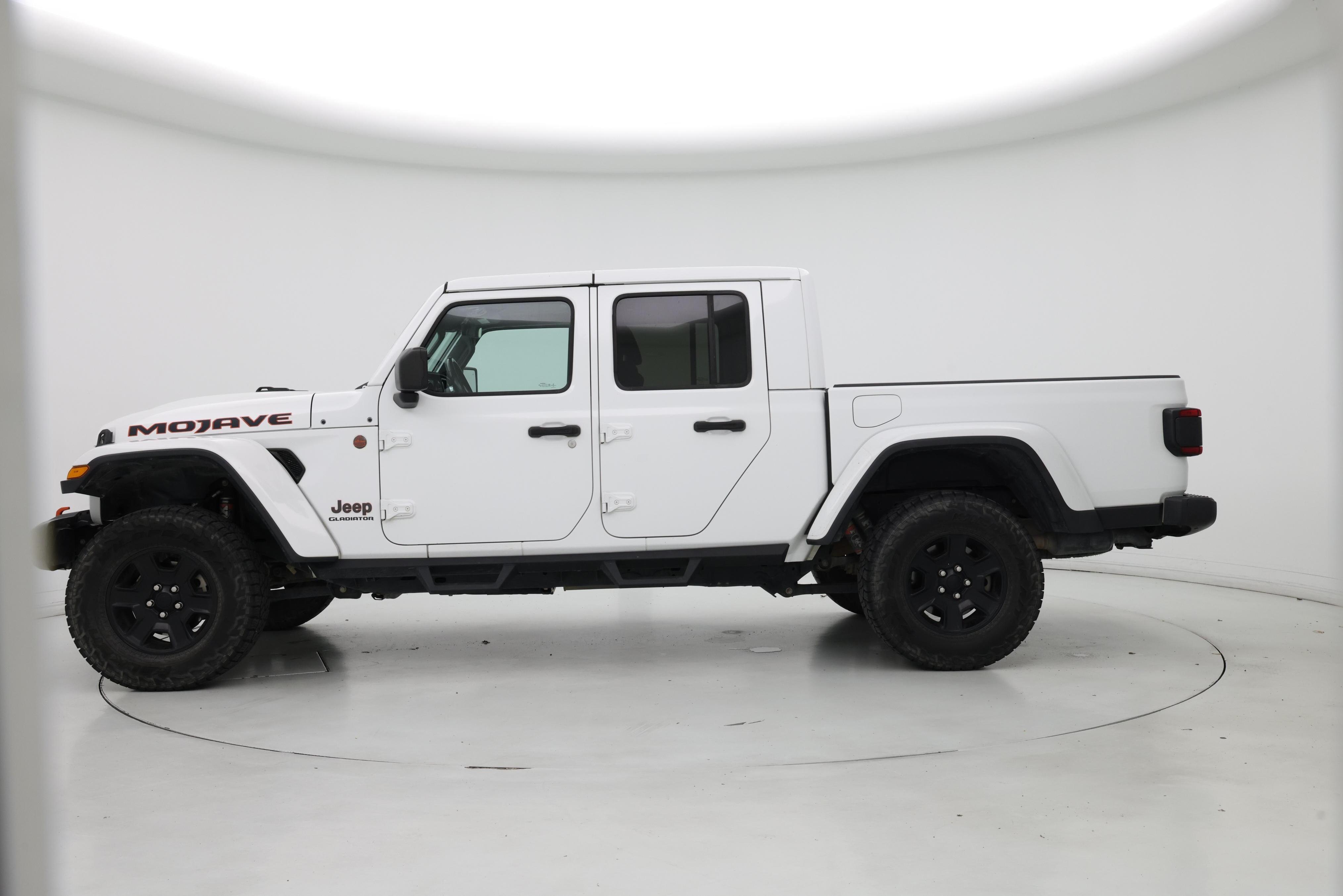 Thumbnail: 2021 Jeep Gladiator - 3