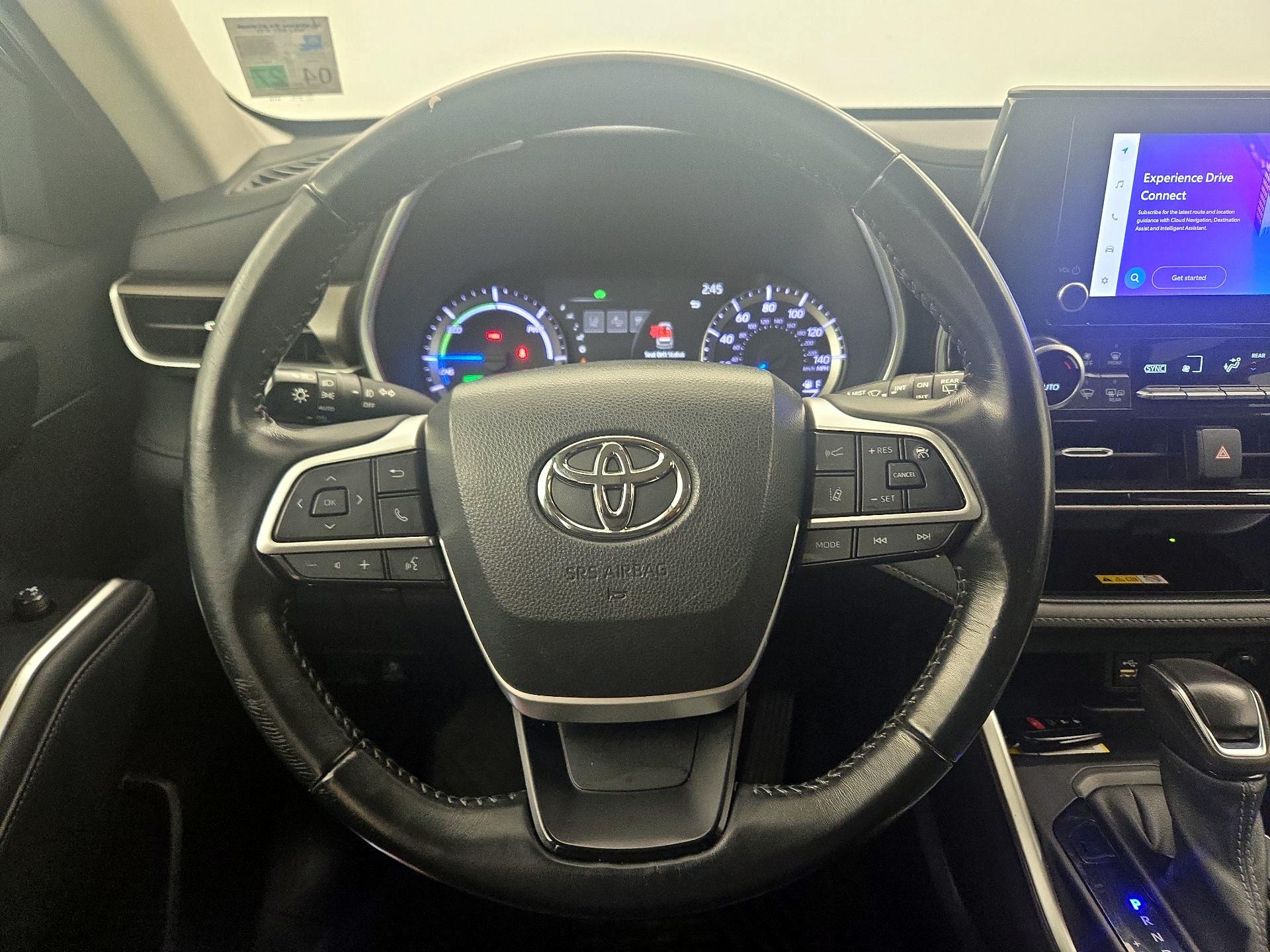 Thumbnail: 2023 Toyota Highlander - 10