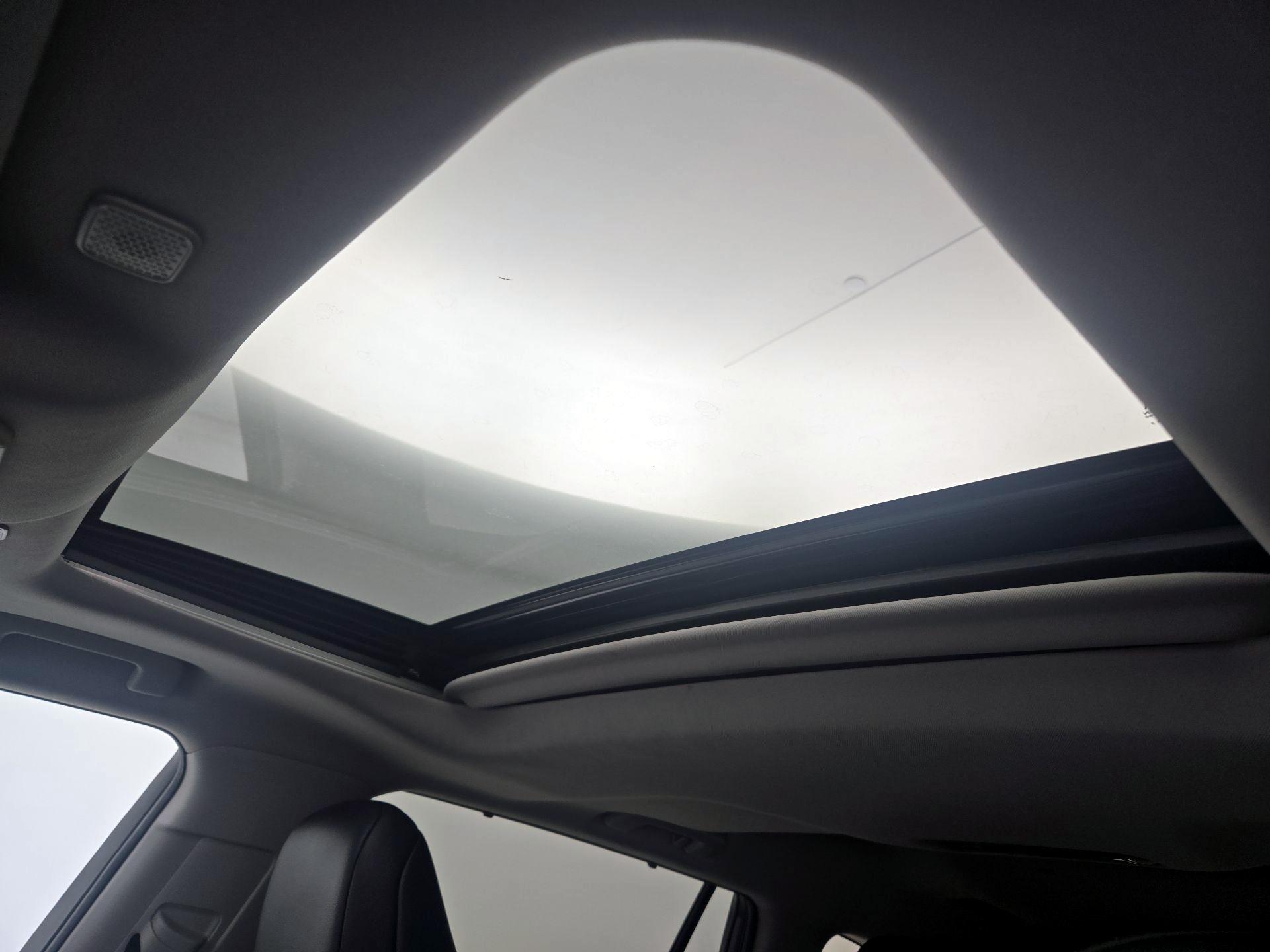 Thumbnail: 2023 Toyota Highlander - 20