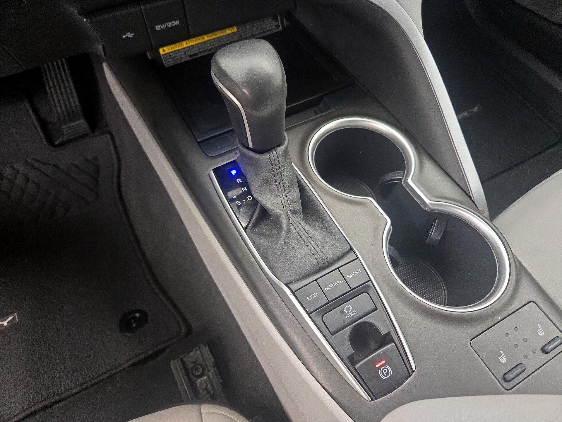 Thumbnail: 2021 Toyota Camry - 18