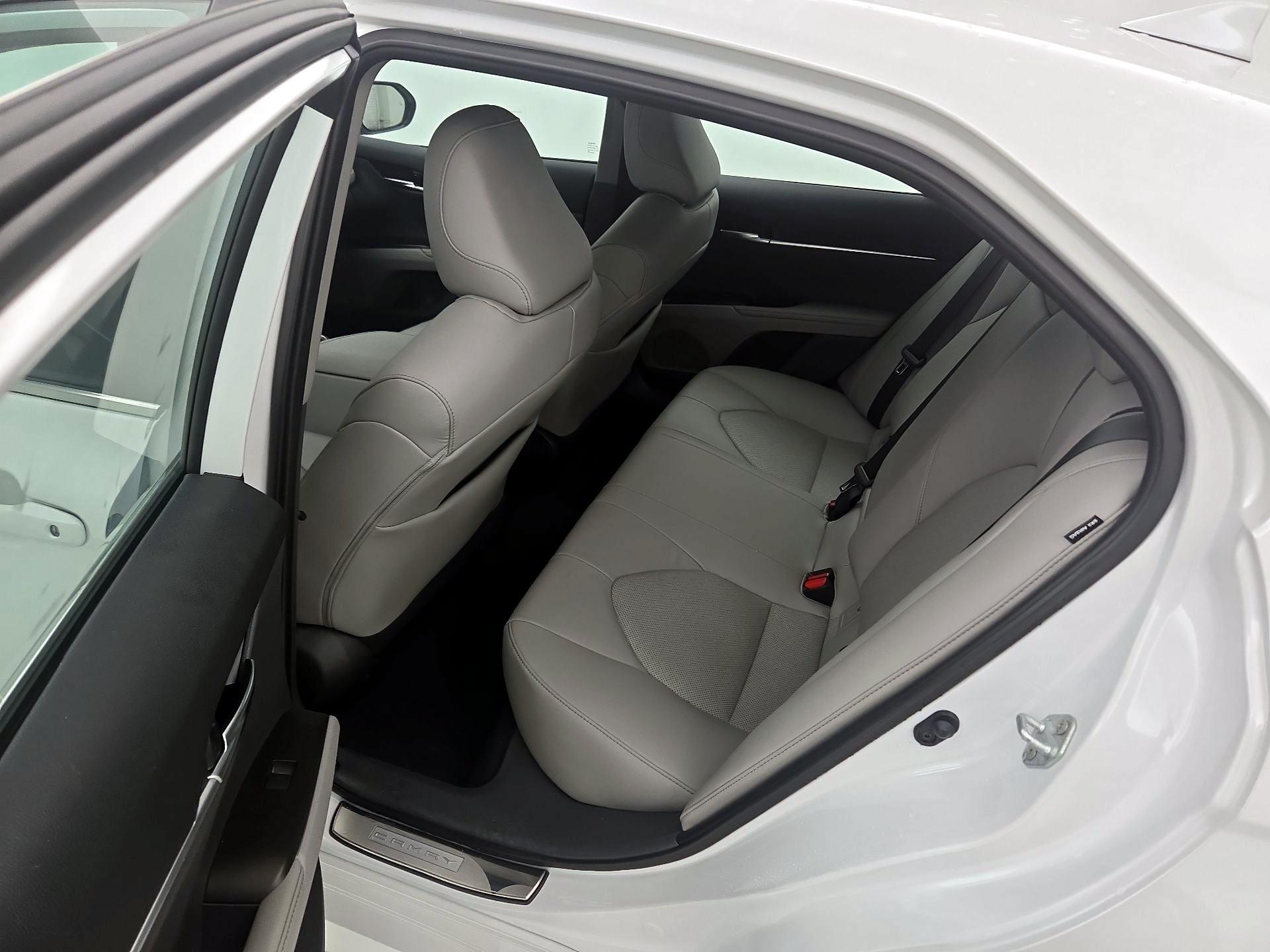 Thumbnail: 2021 Toyota Camry - 20