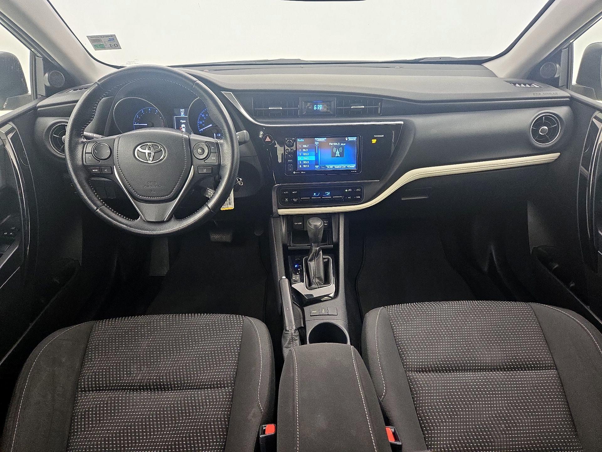 Thumbnail: 2018 Toyota Corolla iM - 9