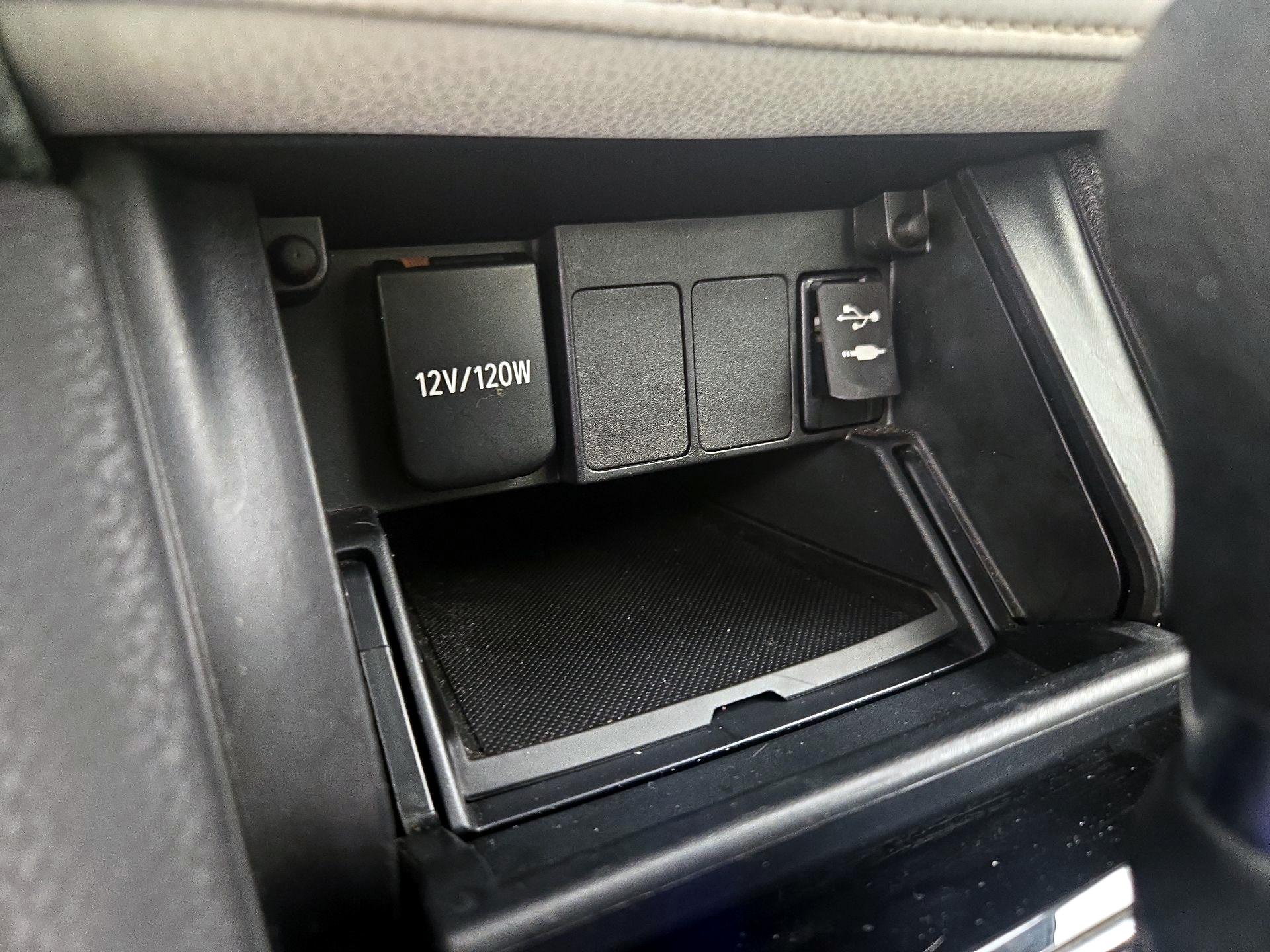 Thumbnail: 2018 Toyota Corolla iM - 18