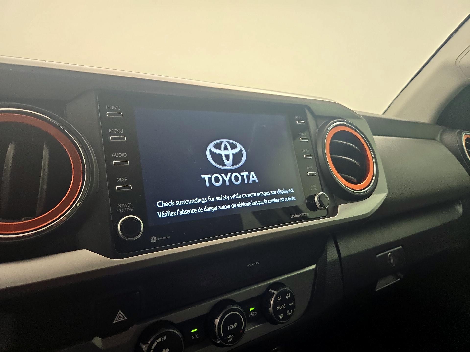 Thumbnail: 2022 Toyota Tacoma - 15