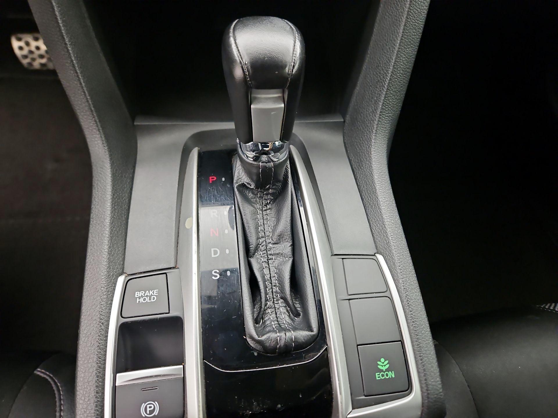 Thumbnail: 2019 Honda Civic - 17