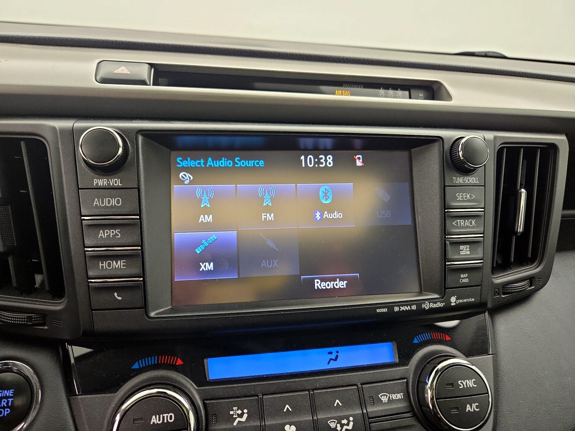 Thumbnail: 2018 Toyota RAV4 - 15