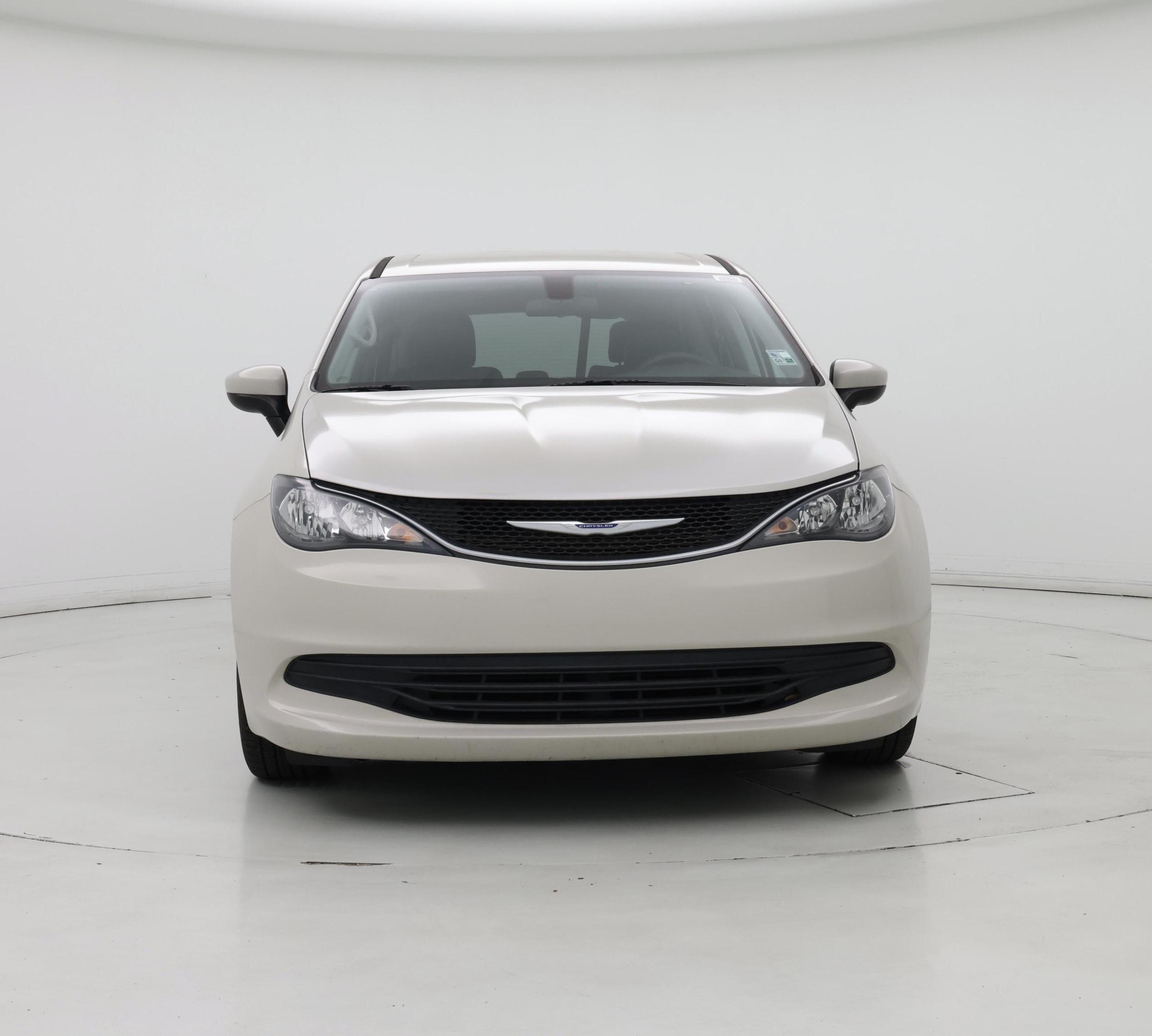 Thumbnail: 2019 Chrysler Pacifica - 5