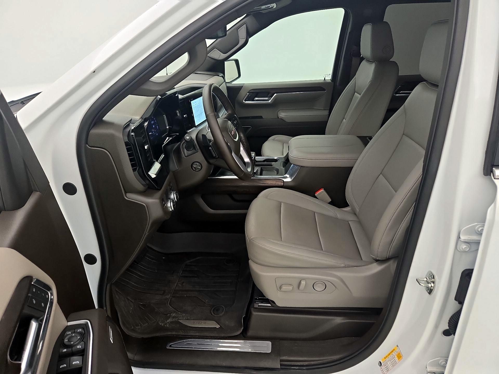 Thumbnail: 2025 GMC Sierra 1500 - 11