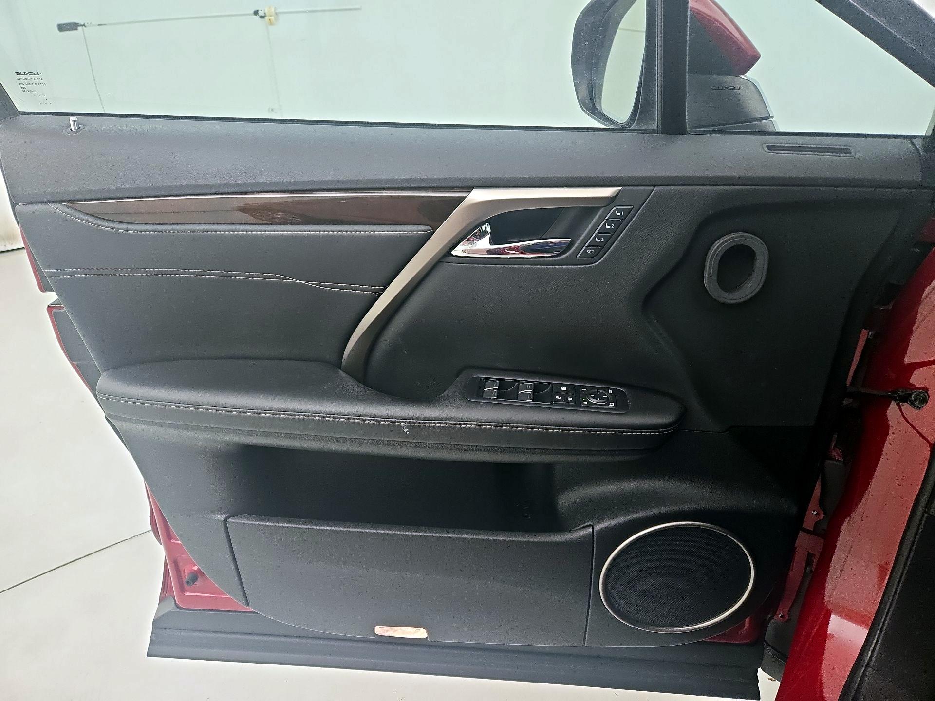 Thumbnail: 2017 Lexus RX - 12