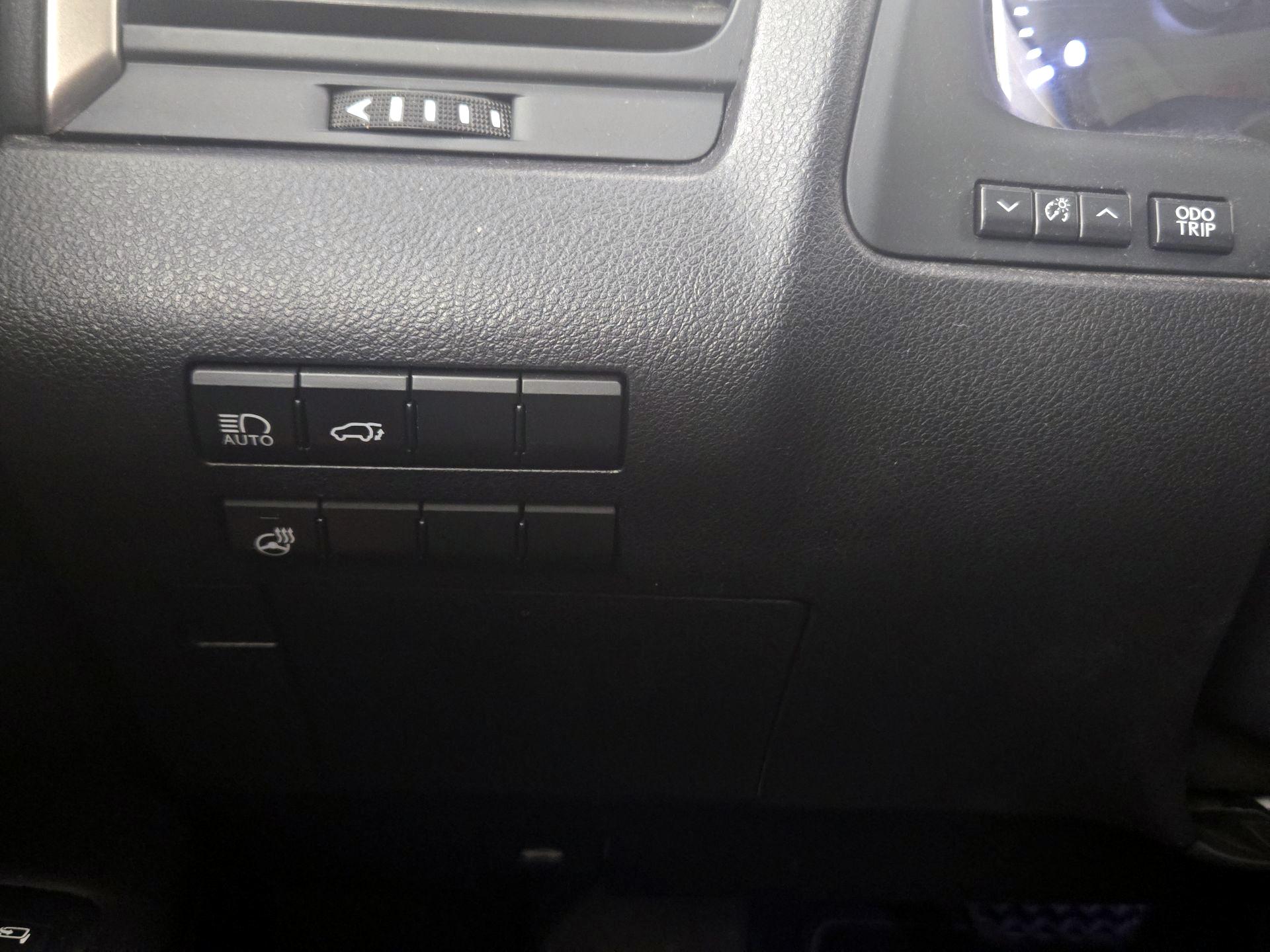 Thumbnail: 2017 Lexus RX - 13