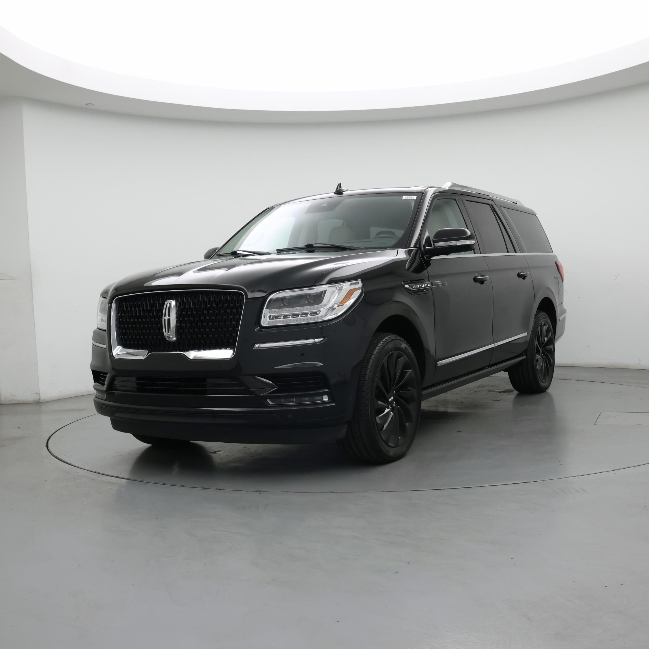 Thumbnail: 2021 Lincoln Navigator L - 4
