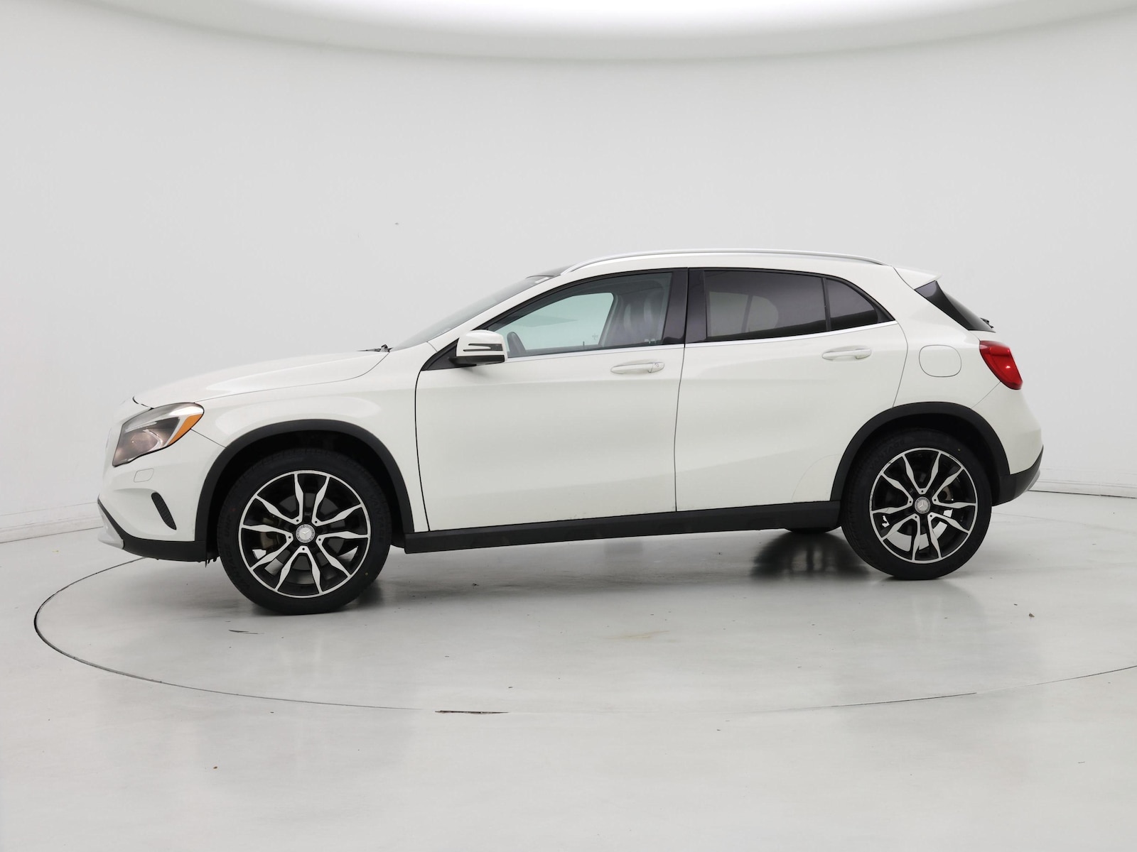2015 Mercedes-Benz GLA-Class GLA250 - Photo 4
