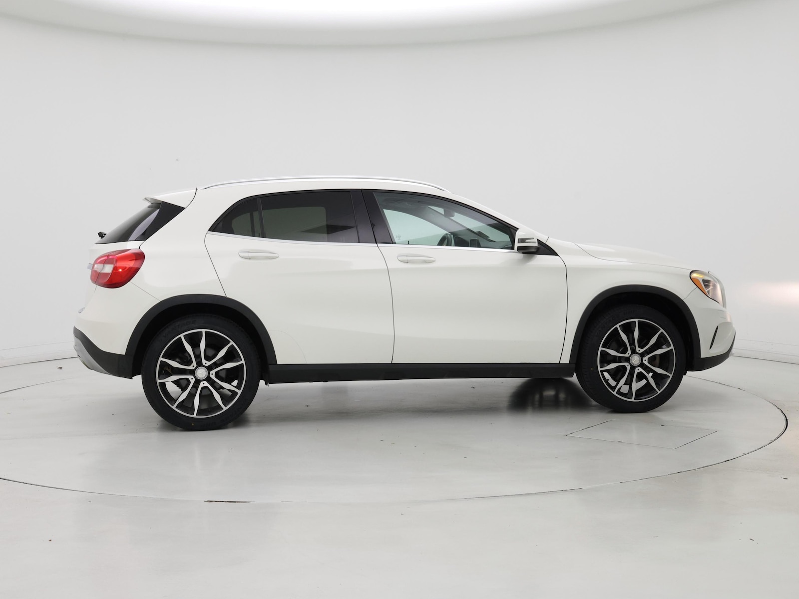 2015 Mercedes-Benz GLA-Class GLA250 - Photo 8