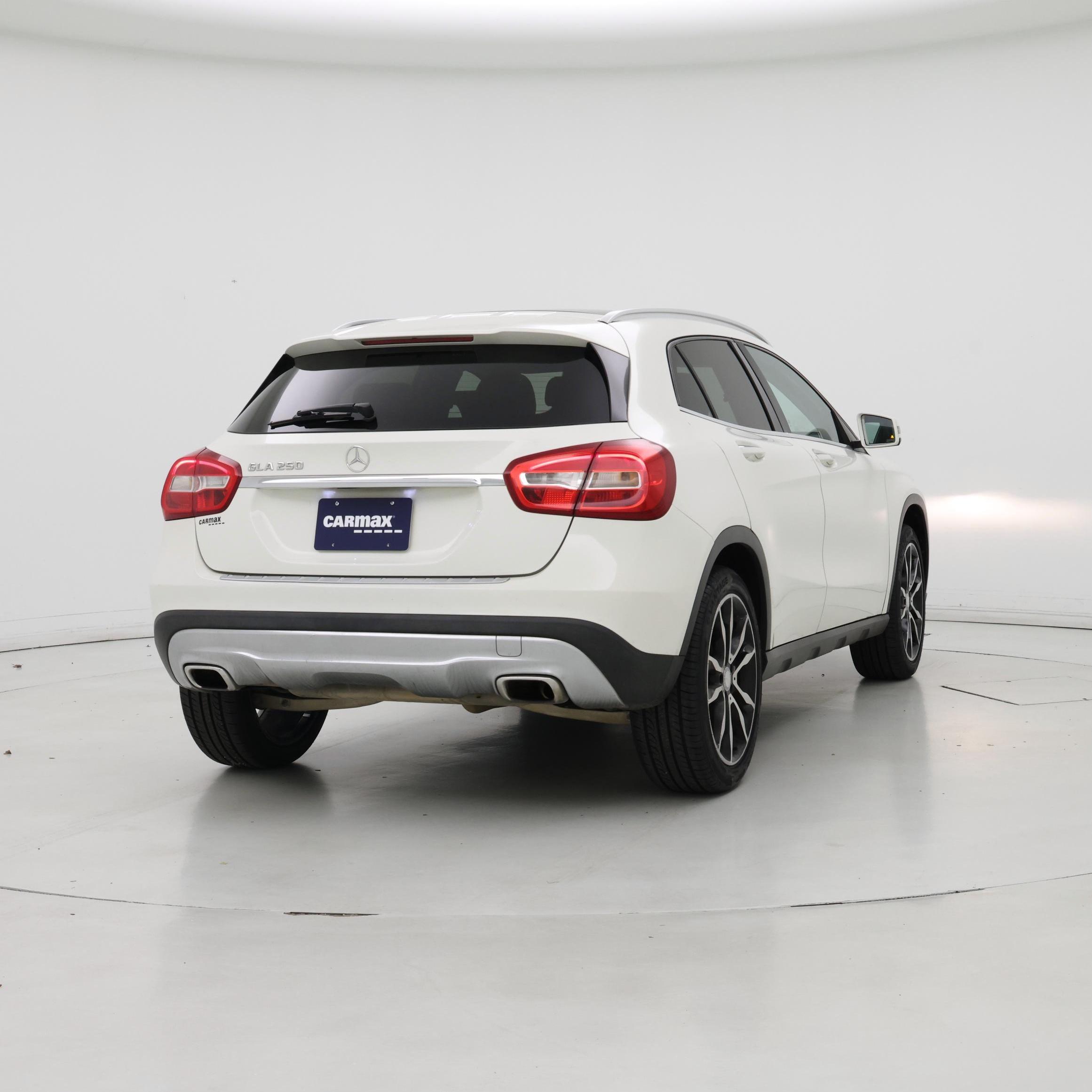 Thumbnail: 2015 Mercedes-Benz GLA - 8