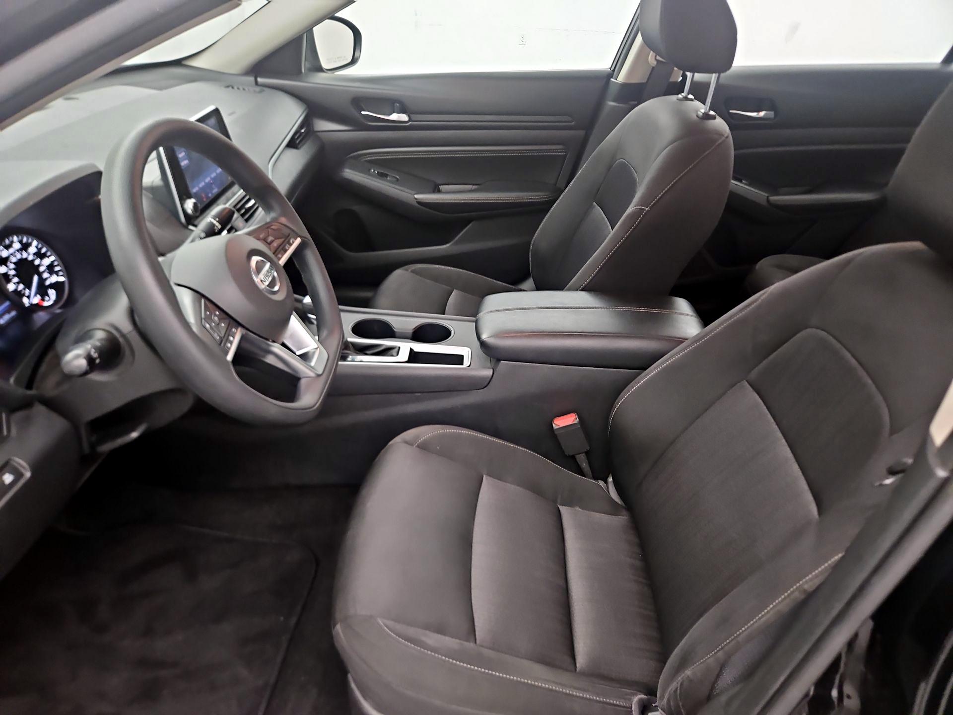 Thumbnail: 2020 Nissan Altima - 11