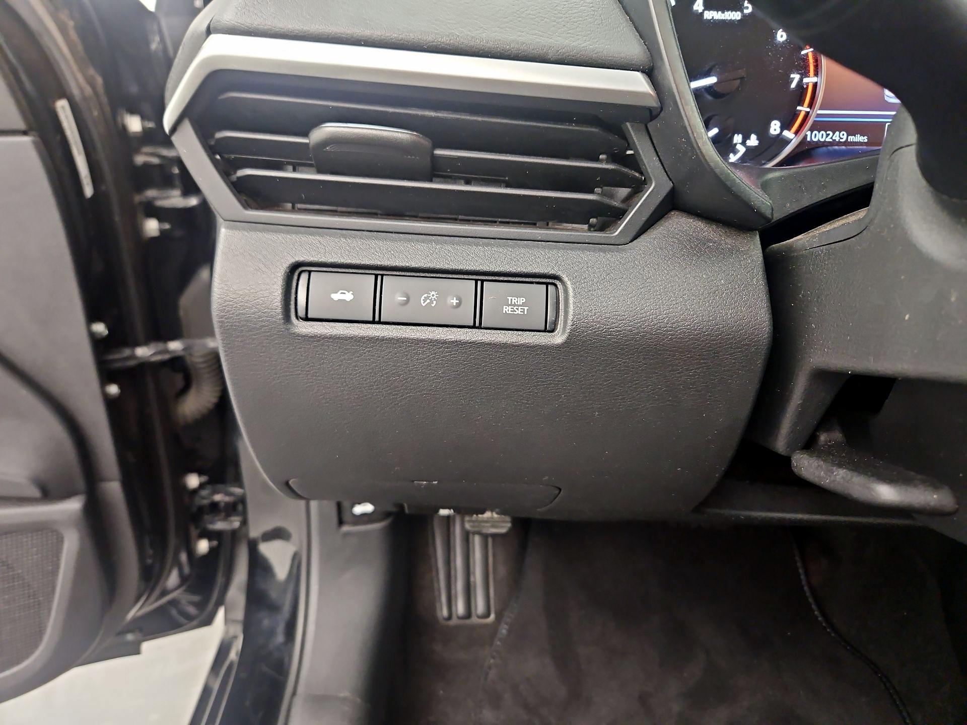 Thumbnail: 2020 Nissan Altima - 13