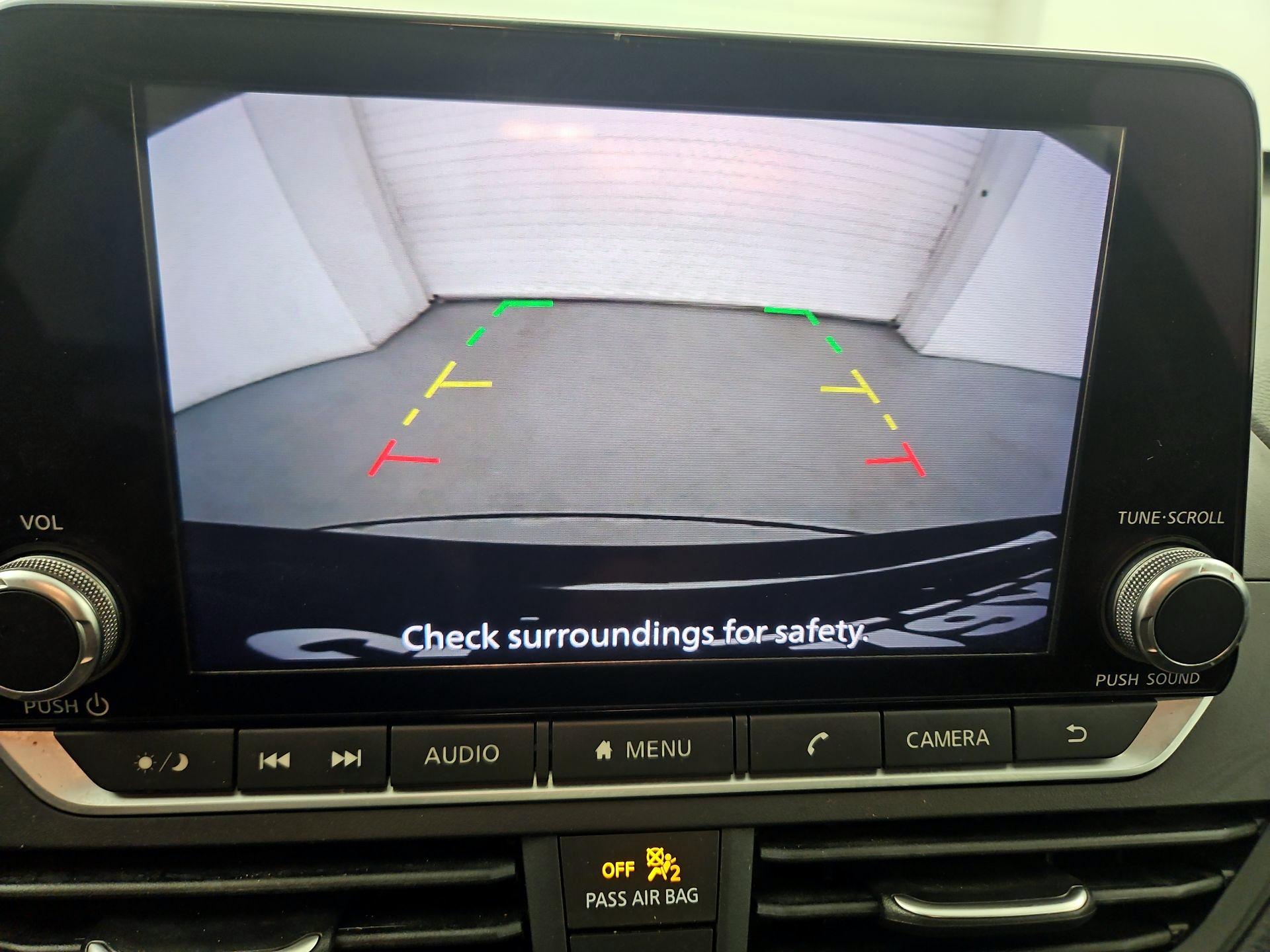 Thumbnail: 2020 Nissan Altima - 14