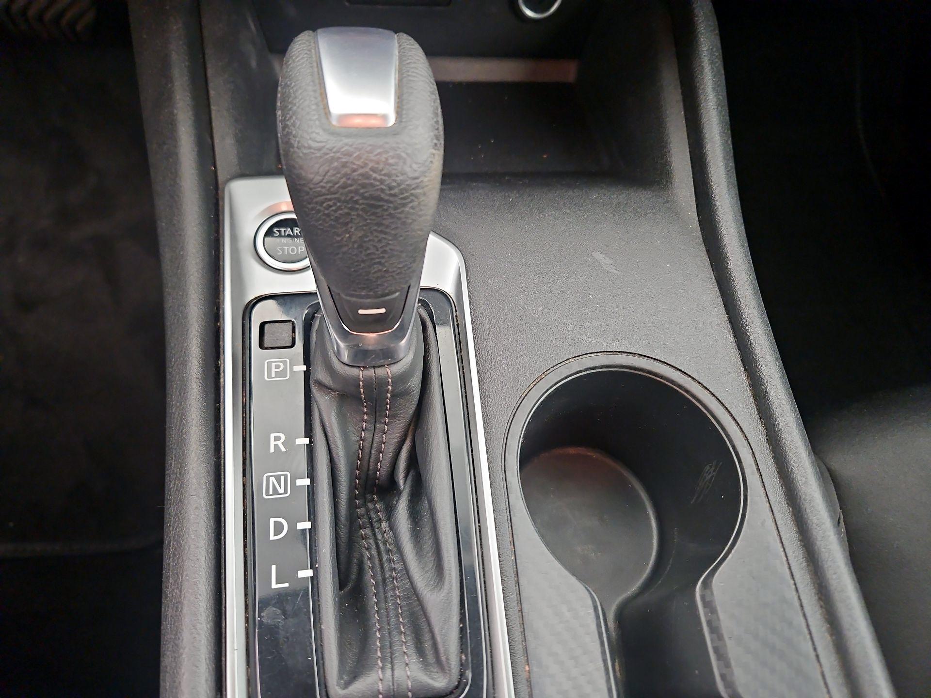 Thumbnail: 2020 Nissan Altima - 17