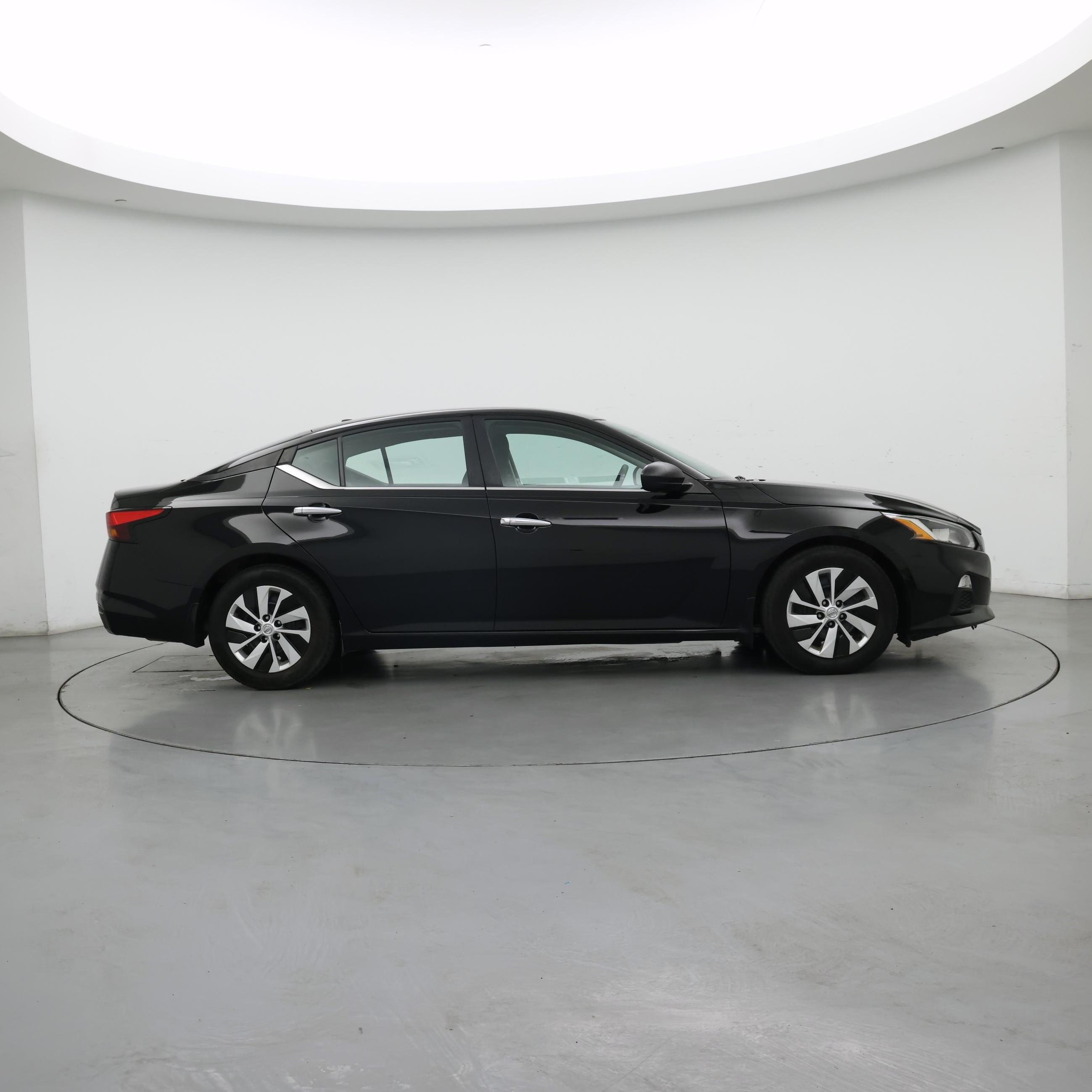 Thumbnail: 2020 Nissan Altima - 7