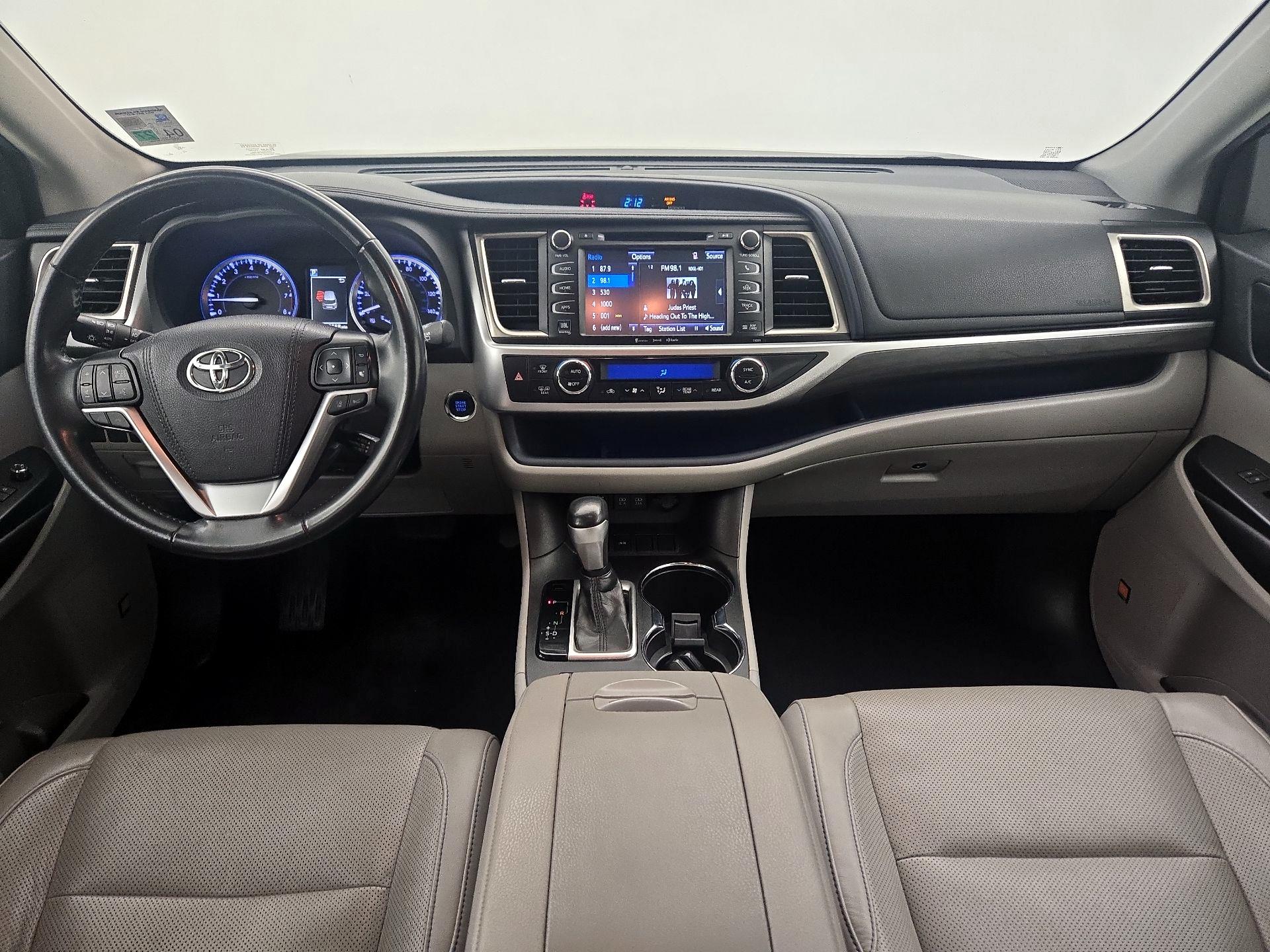 Thumbnail: 2019 Toyota Highlander - 9