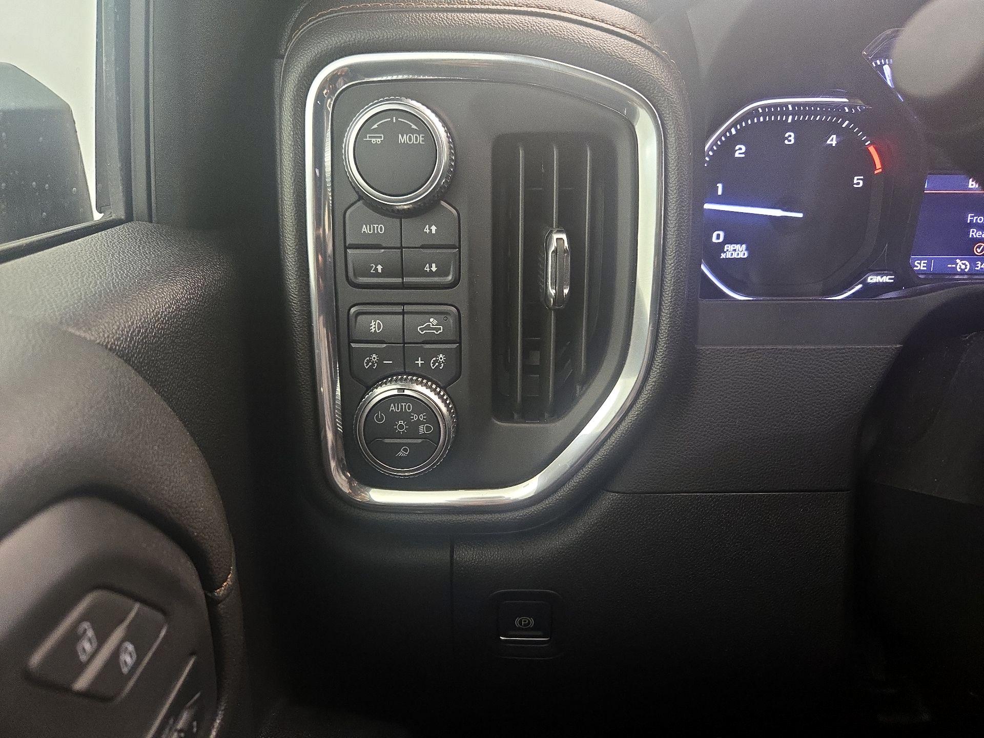 Thumbnail: 2023 GMC Sierra 2500 - 13