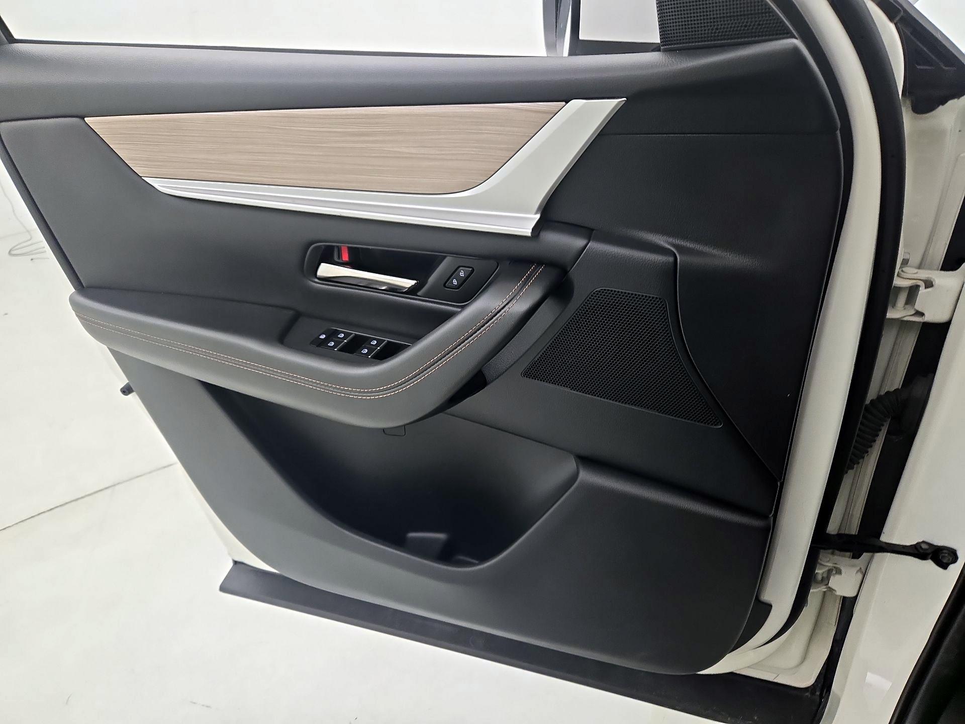 Thumbnail: 2024 Mazda CX-90 - 12