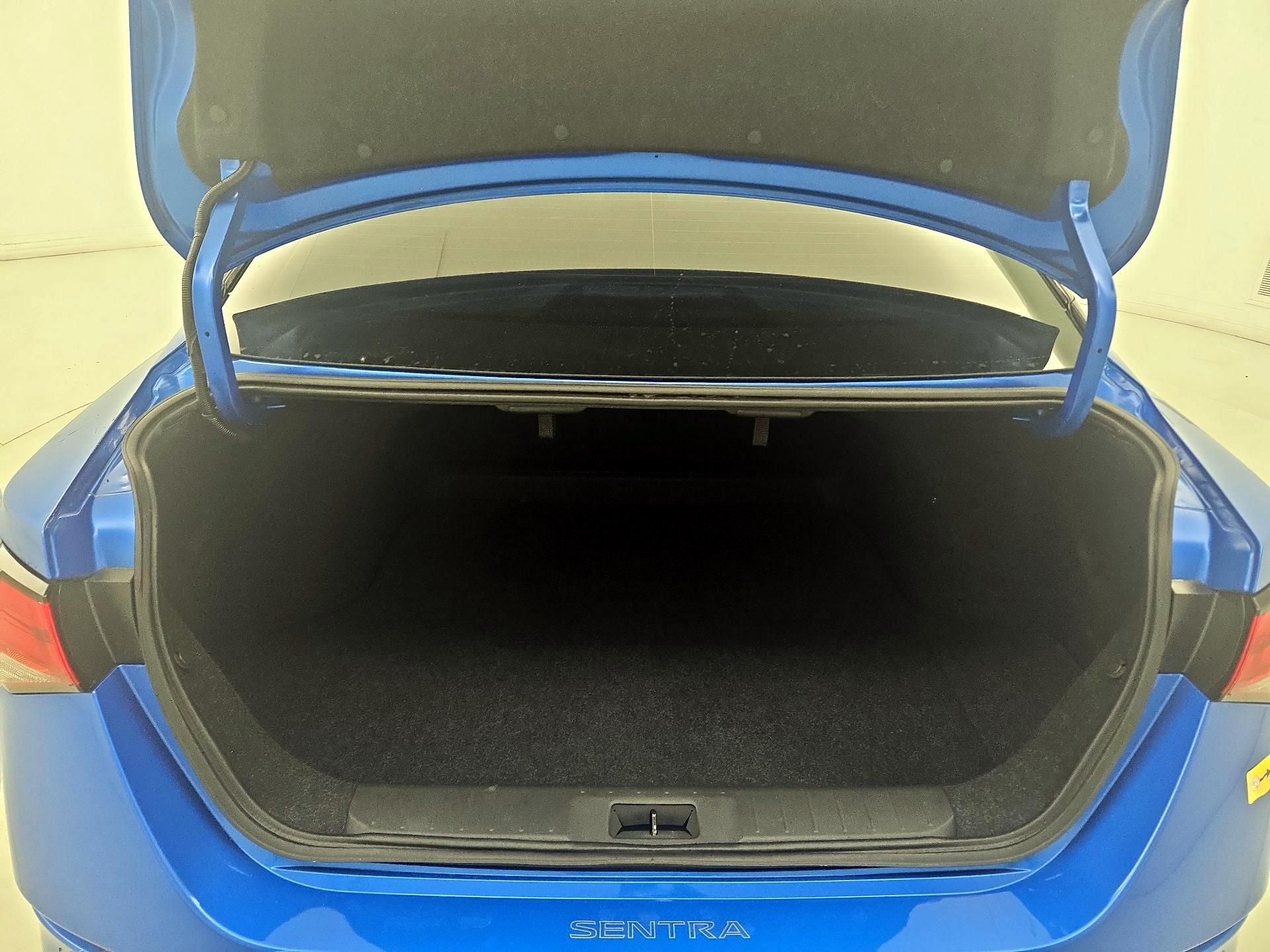 Thumbnail: 2022 Nissan Sentra - 20