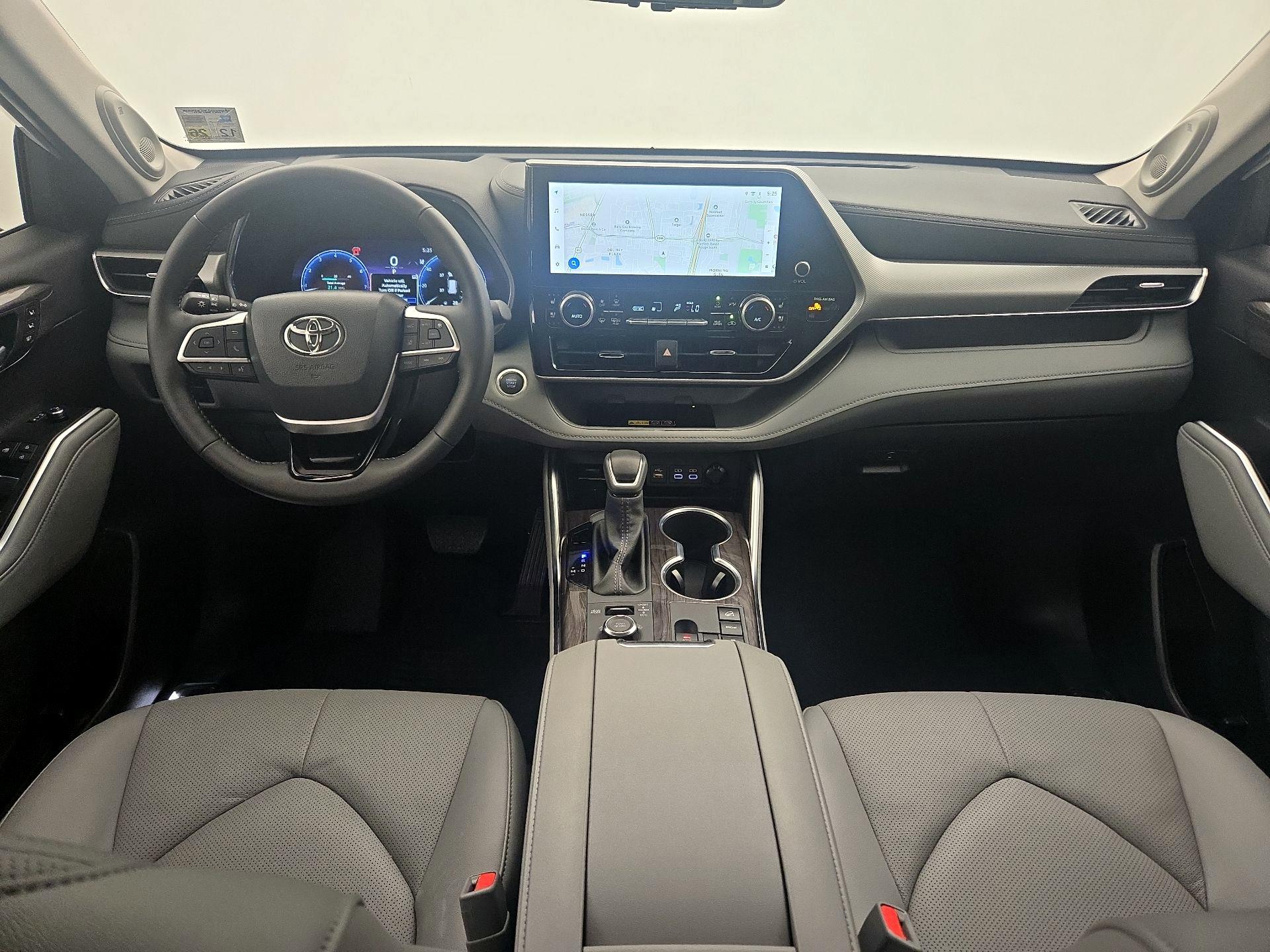 Thumbnail: 2026 Toyota Highlander - 9