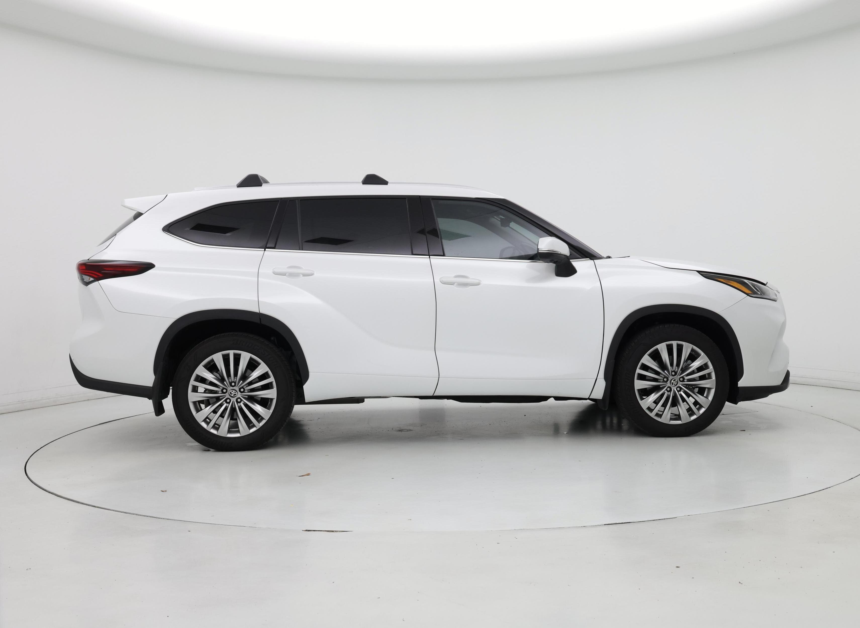 Thumbnail: 2026 Toyota Highlander - 7