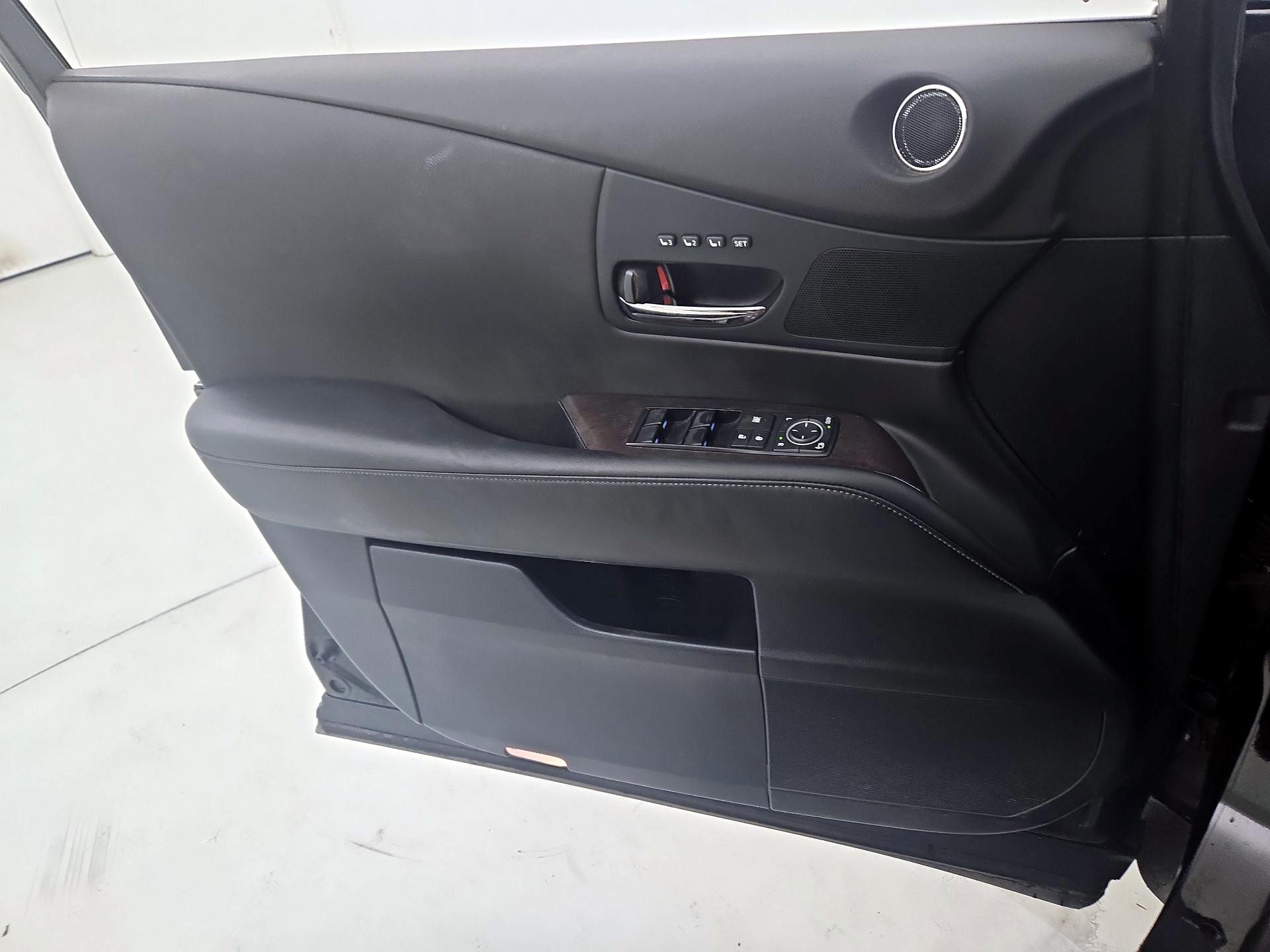 Thumbnail: 2015 Lexus RX - 12