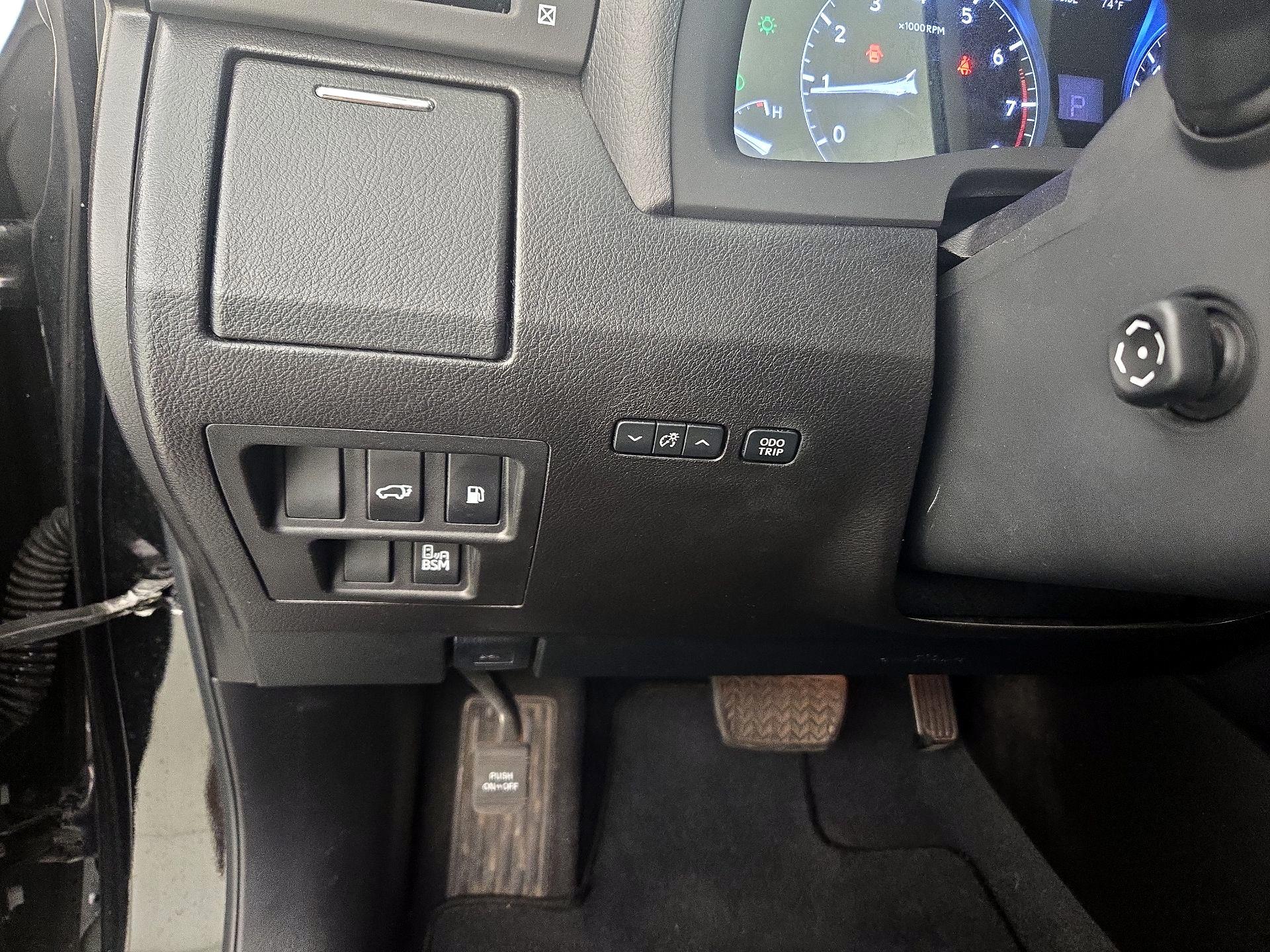 Thumbnail: 2015 Lexus RX - 13