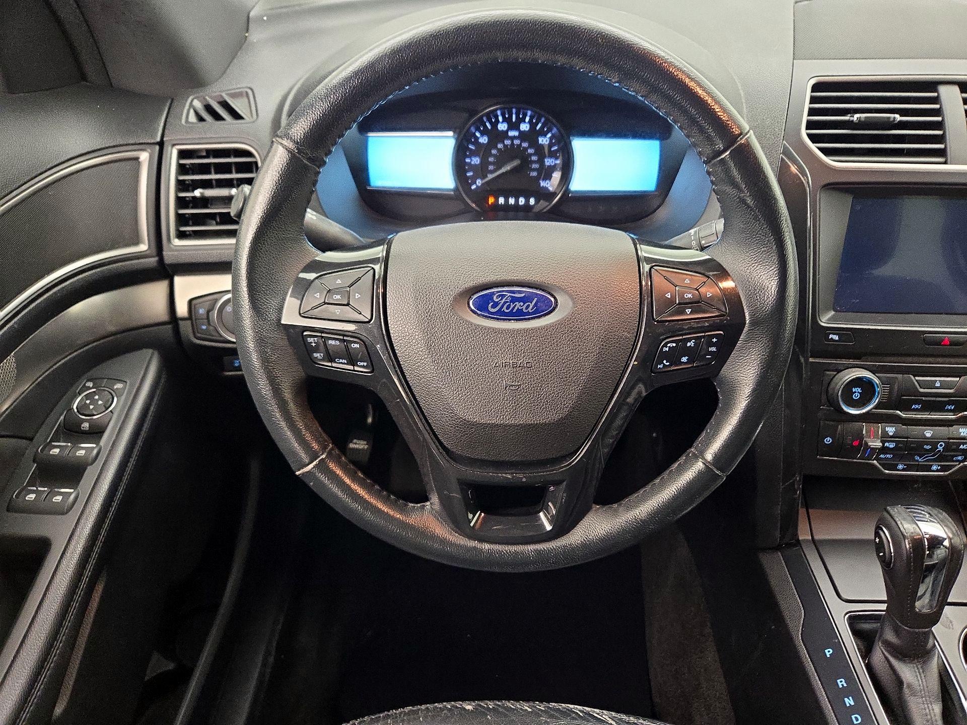 Thumbnail: 2018 Ford Explorer - 10