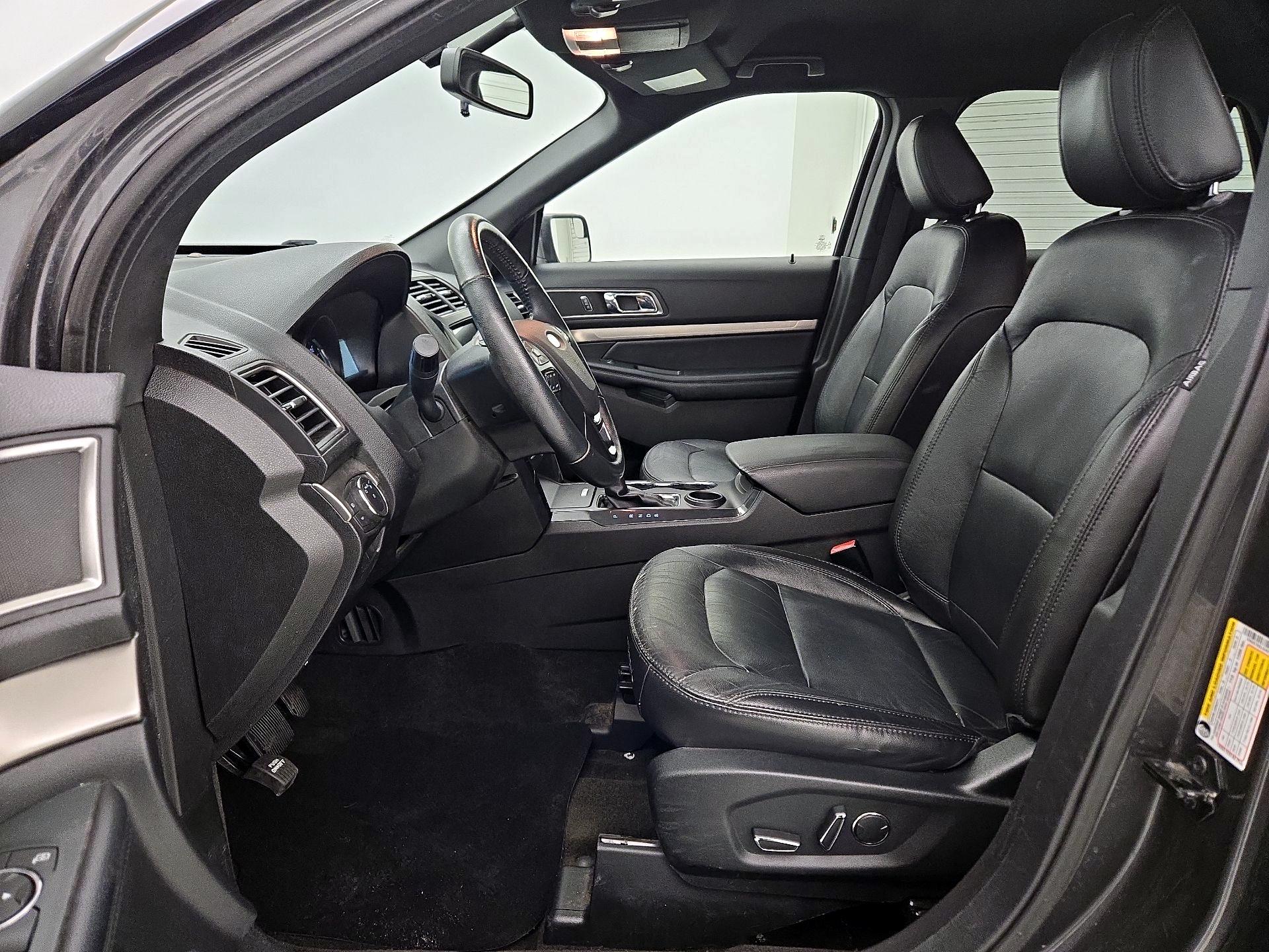 Thumbnail: 2018 Ford Explorer - 11
