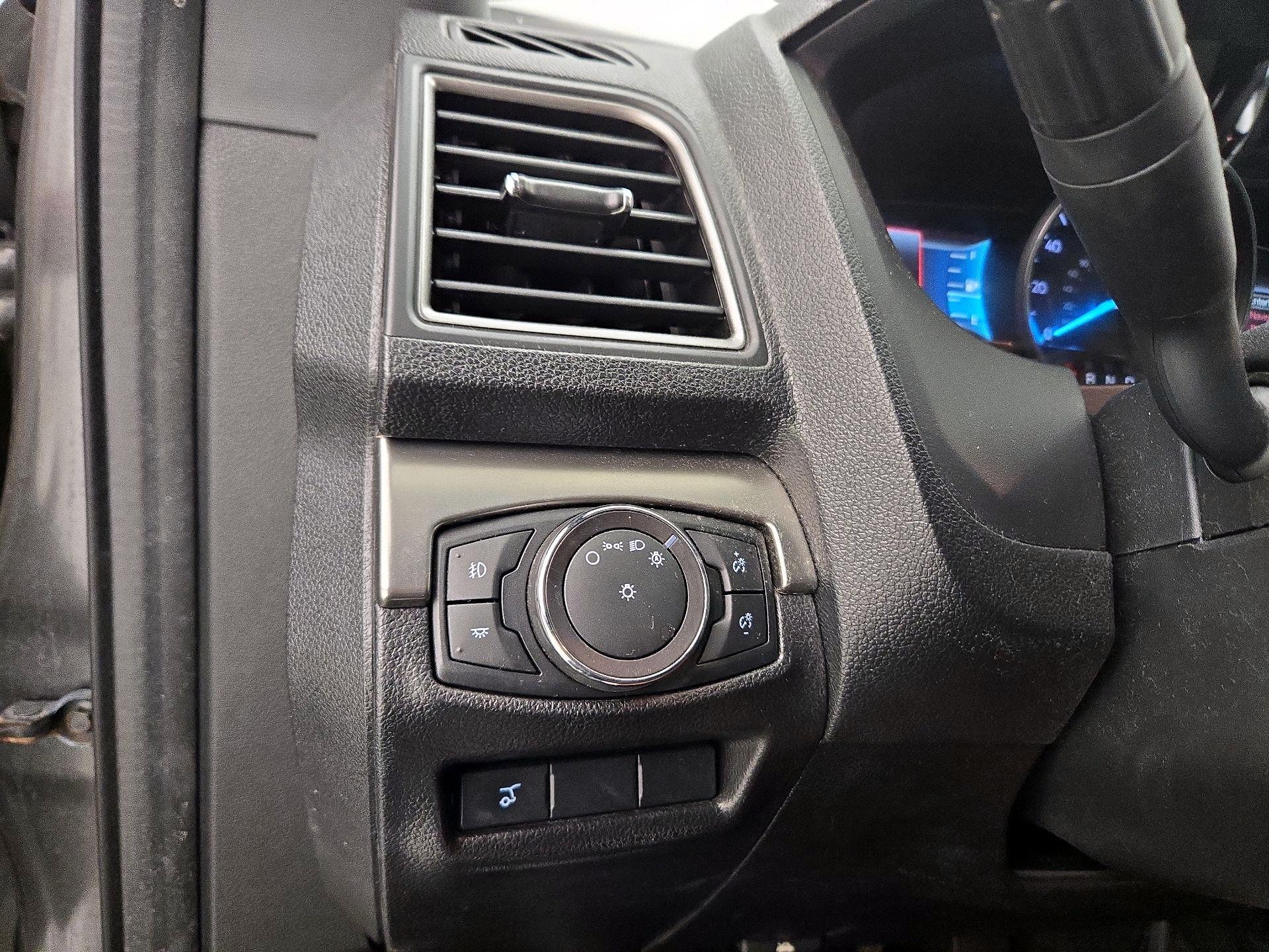 Thumbnail: 2018 Ford Explorer - 13