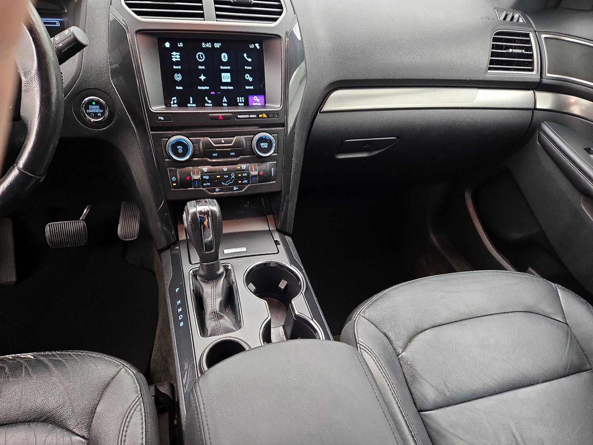 Thumbnail: 2018 Ford Explorer - 18