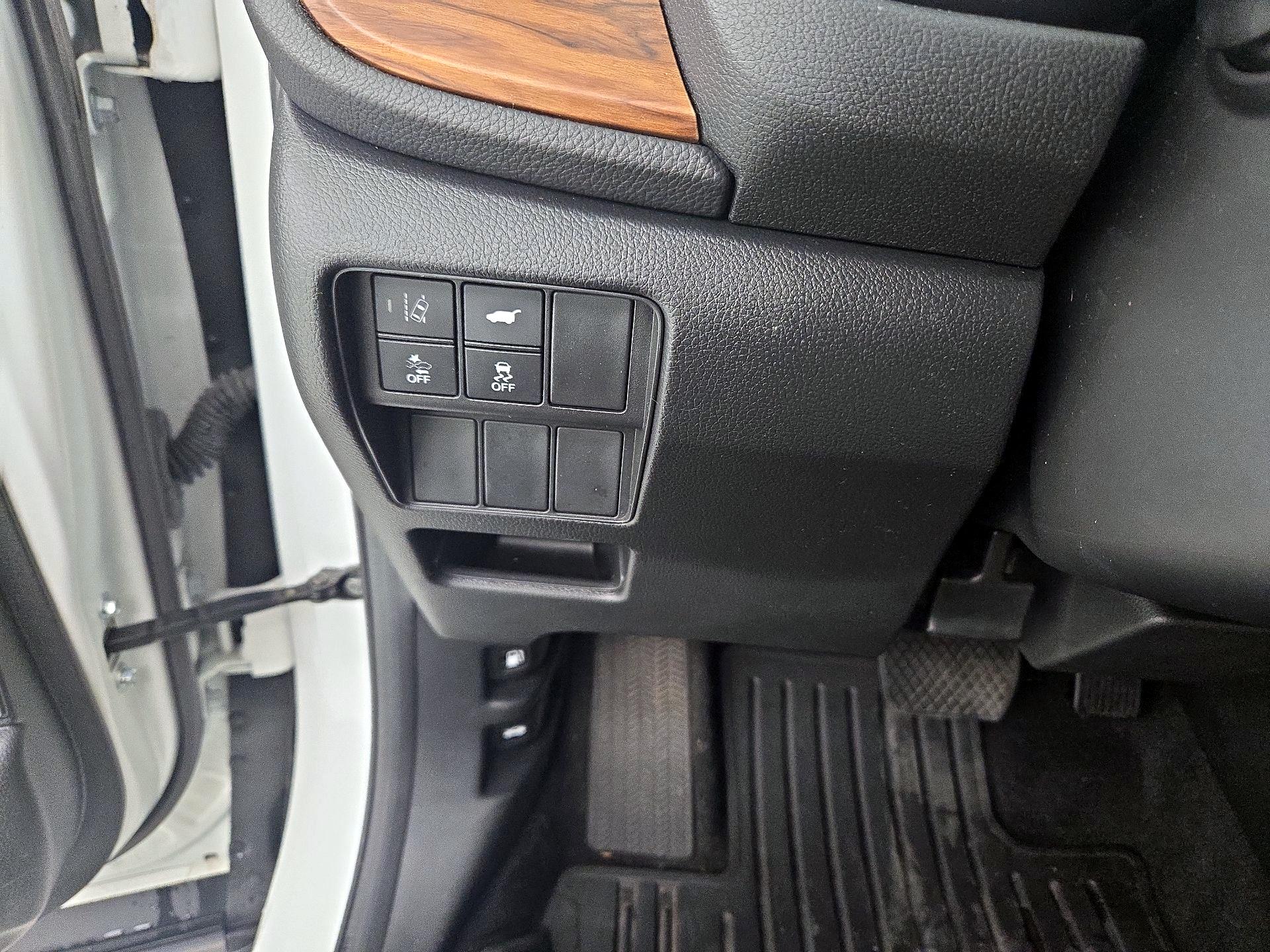 Thumbnail: 2018 Honda CR-V - 13