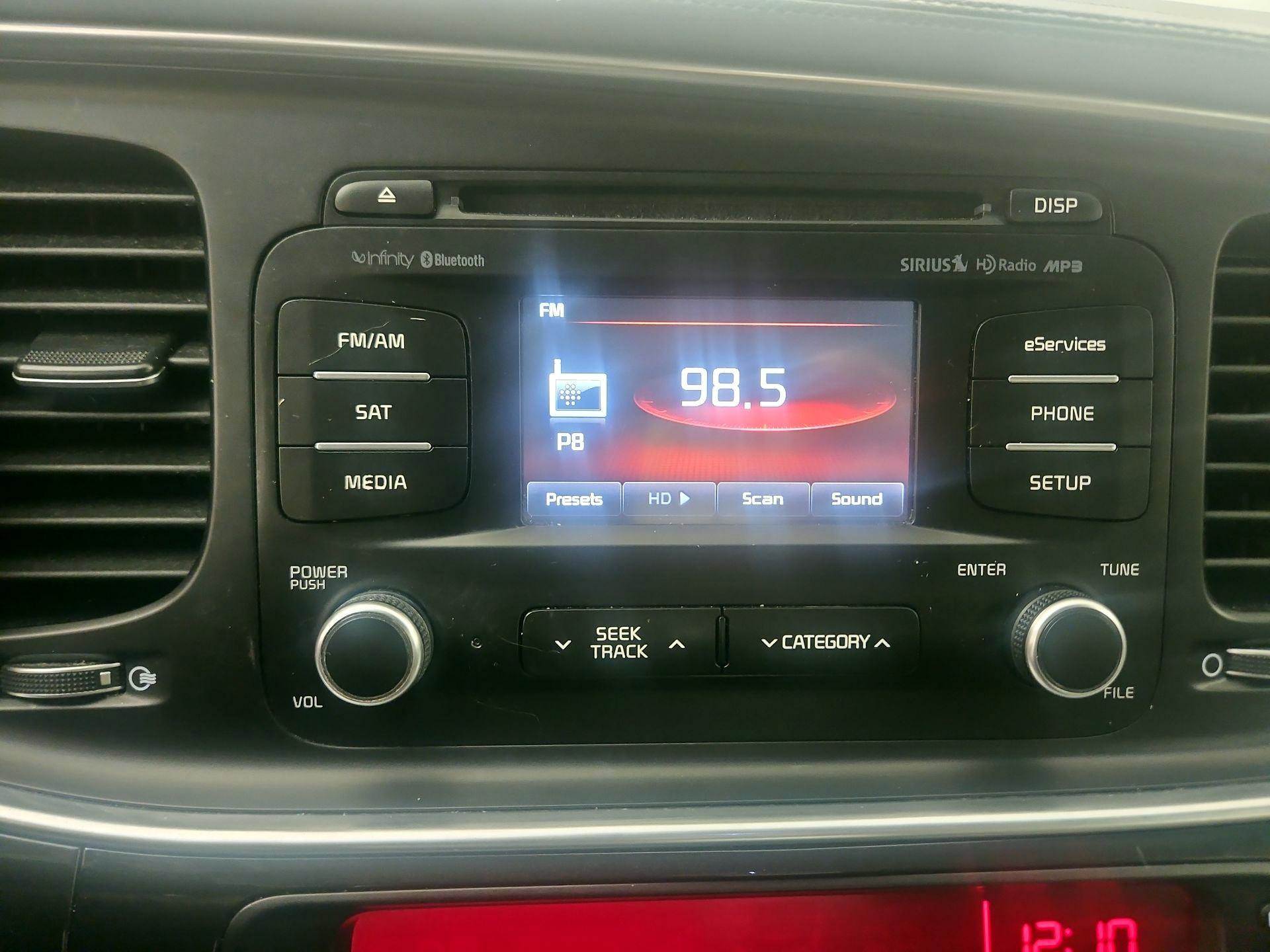Thumbnail: 2014 Kia Optima - 15