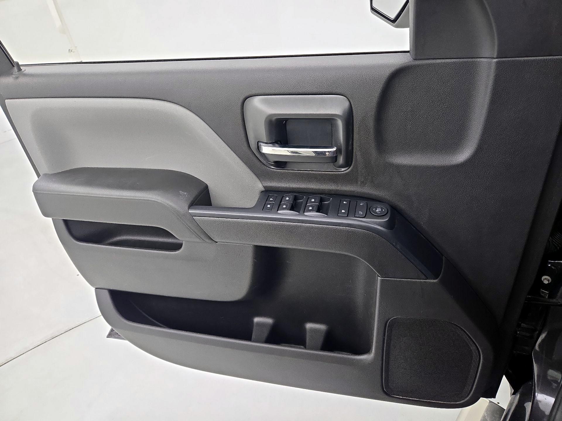 Thumbnail: 2016 Chevrolet Silverado 1500 - 12