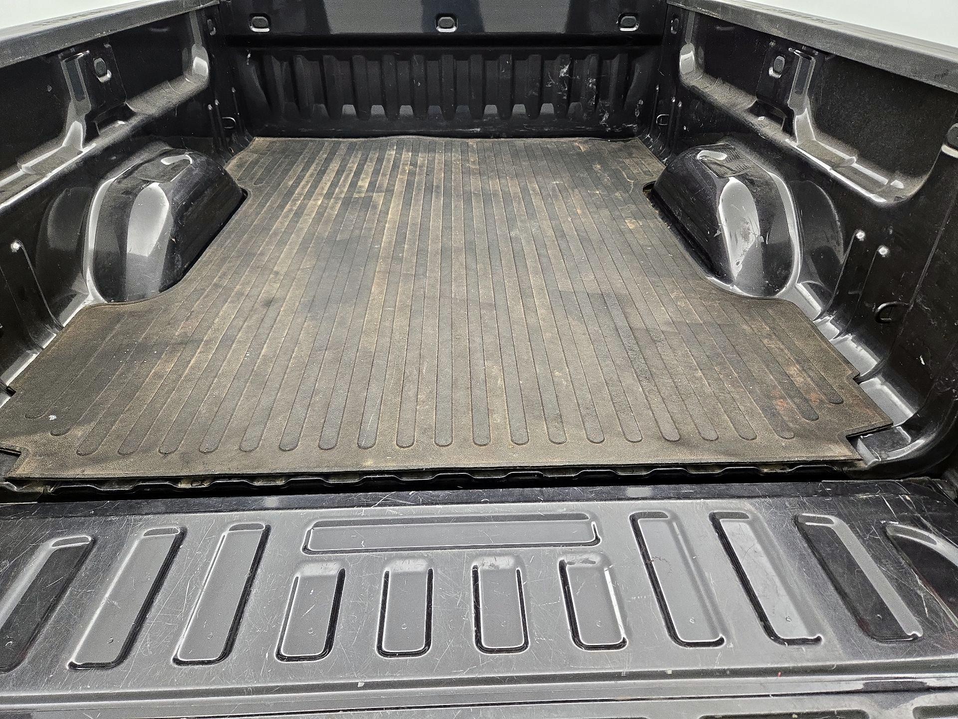 Thumbnail: 2016 Chevrolet Silverado 1500 - 20
