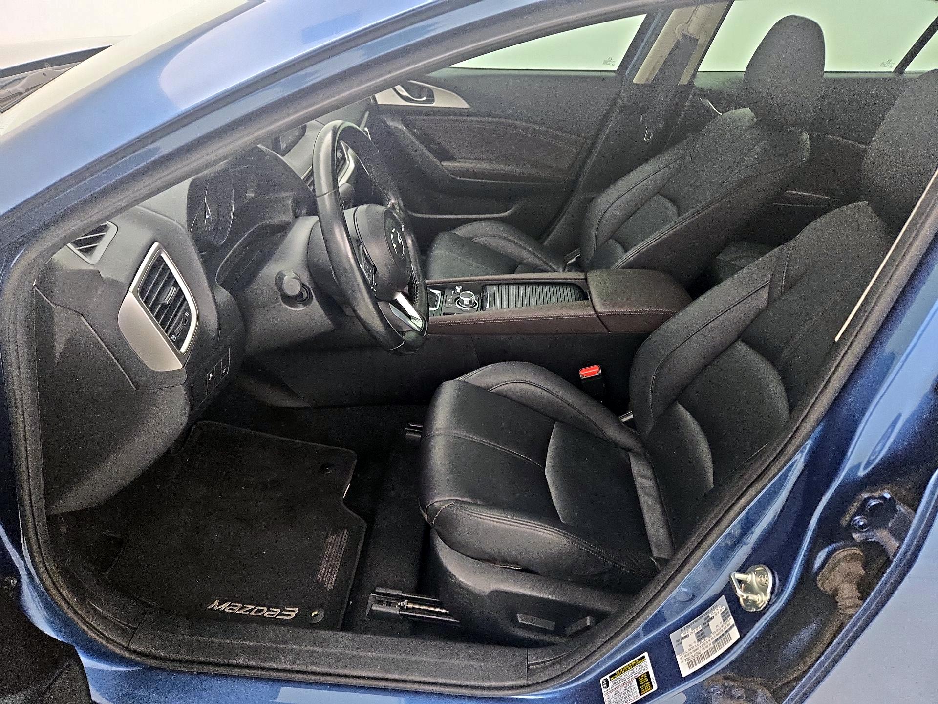 Thumbnail: 2018 Mazda Mazda3 - 11